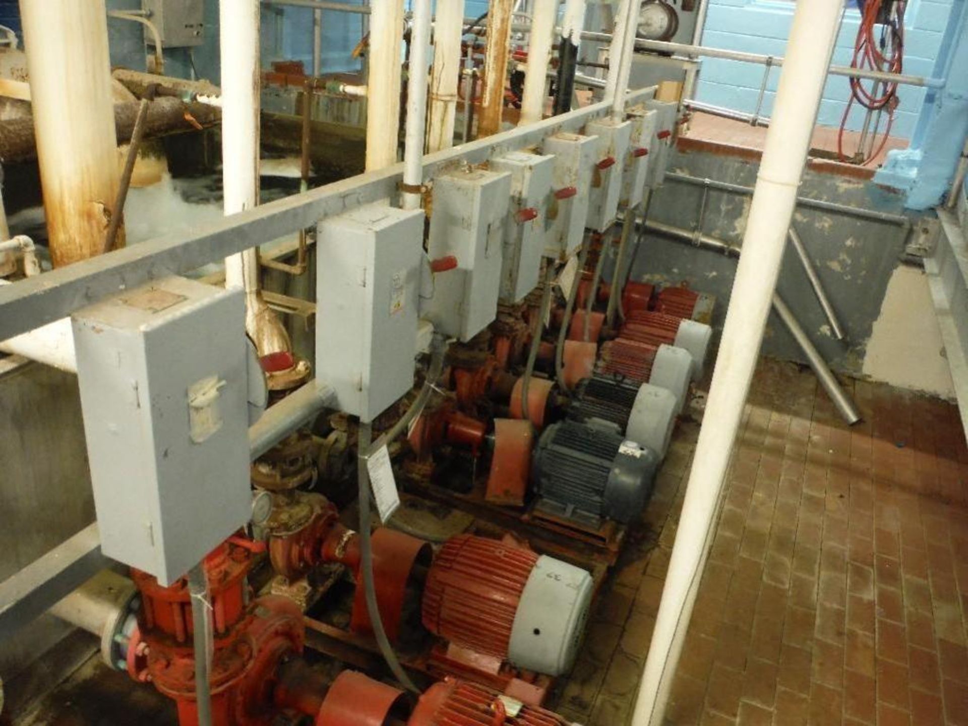 (8) 15 HP motors w/ pumps, w/ switches (EACH) / Rigging Fee: $250 - Image 10 of 10