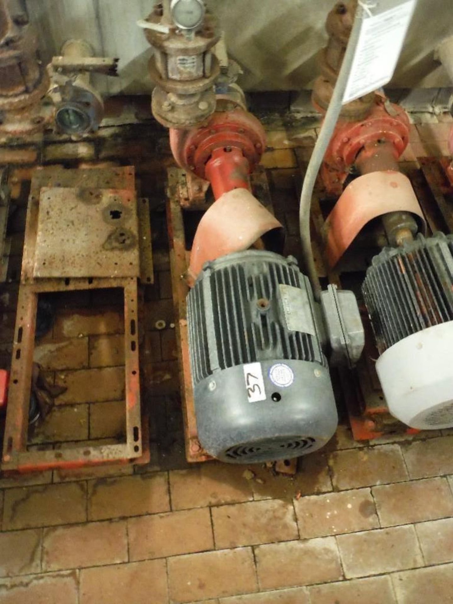 (8) 15 HP motors w/ pumps, w/ switches (EACH) / Rigging Fee: $250 - Image 5 of 10