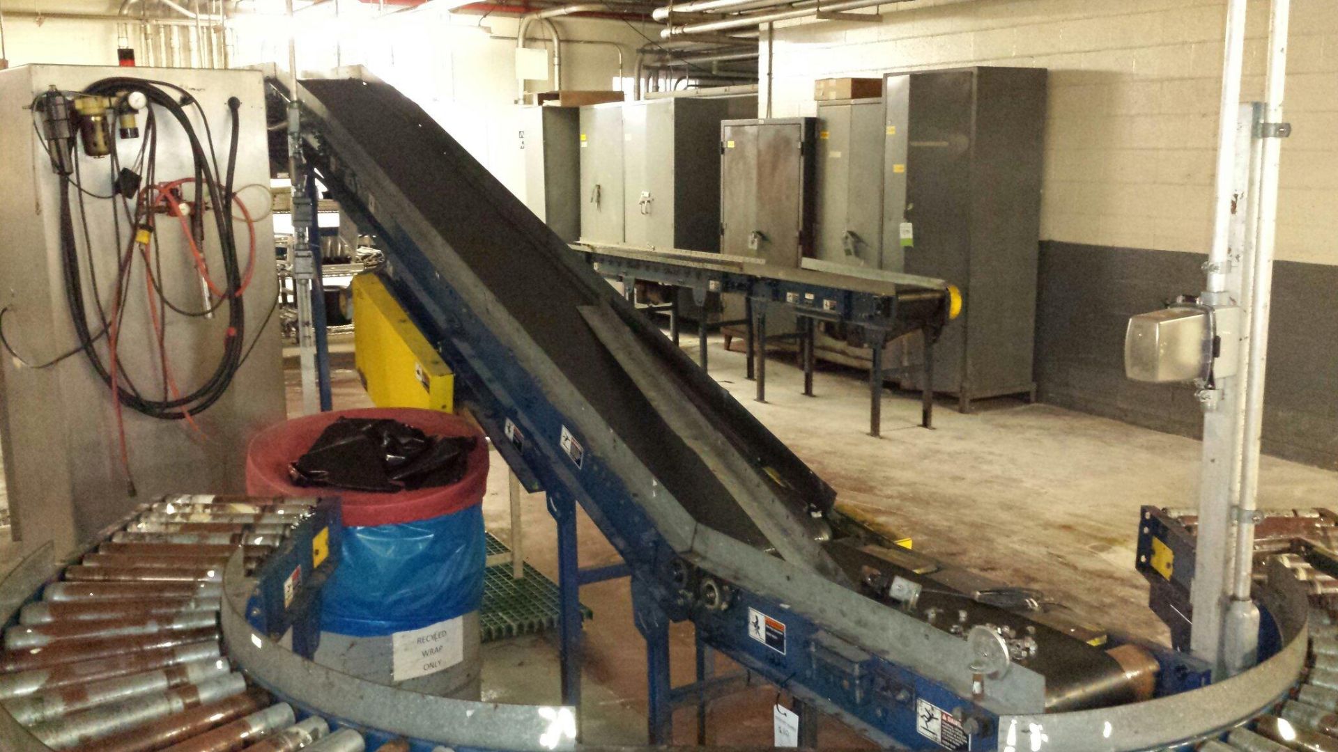 Versa Power Belt Conveyor, 120ft x 12in rollers  Rigging Fee: $500