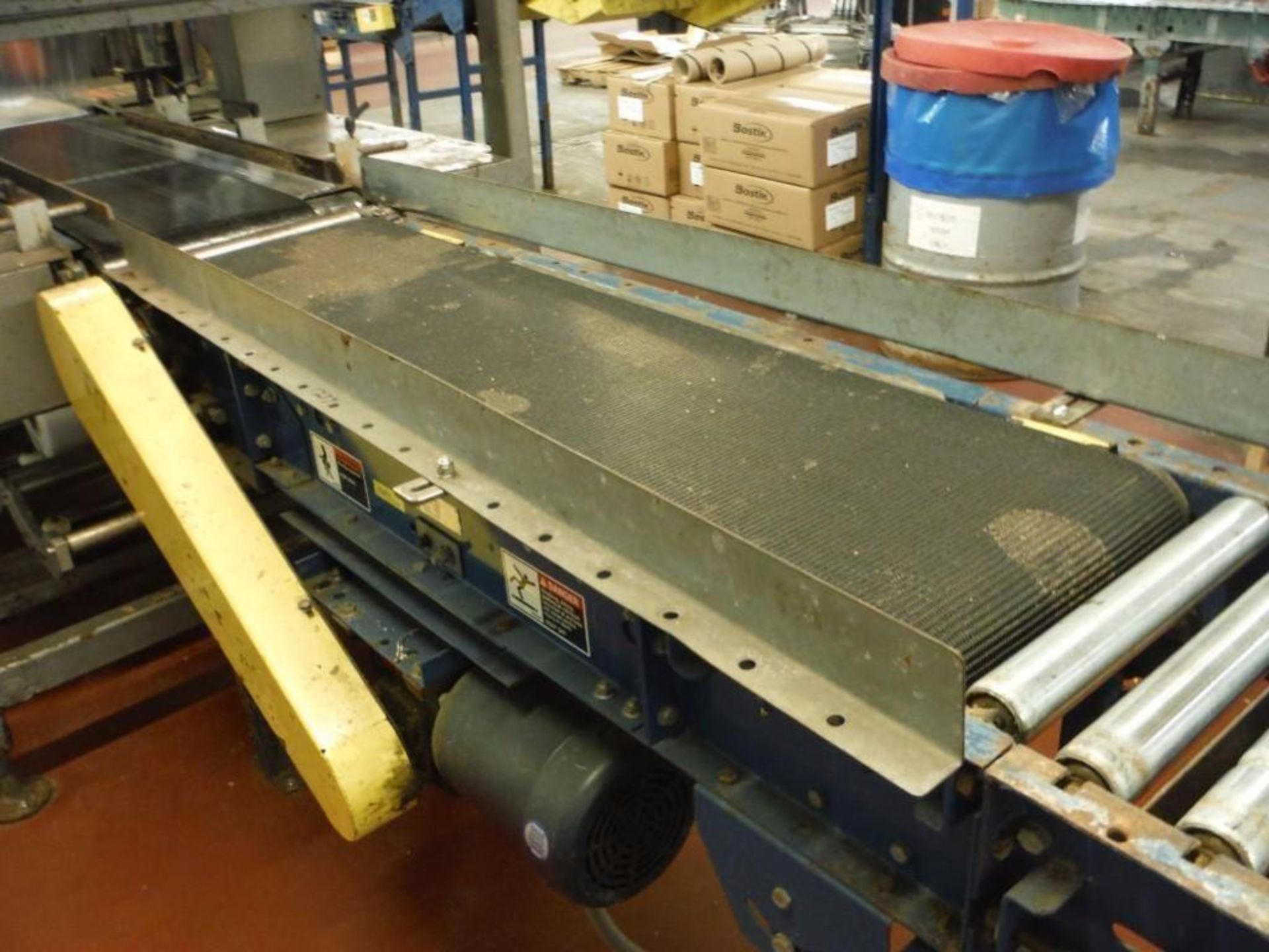 Versa Power Roller Conveyor, 32ft x 15in x 32in  Rigging Fee: $300 - Image 3 of 3