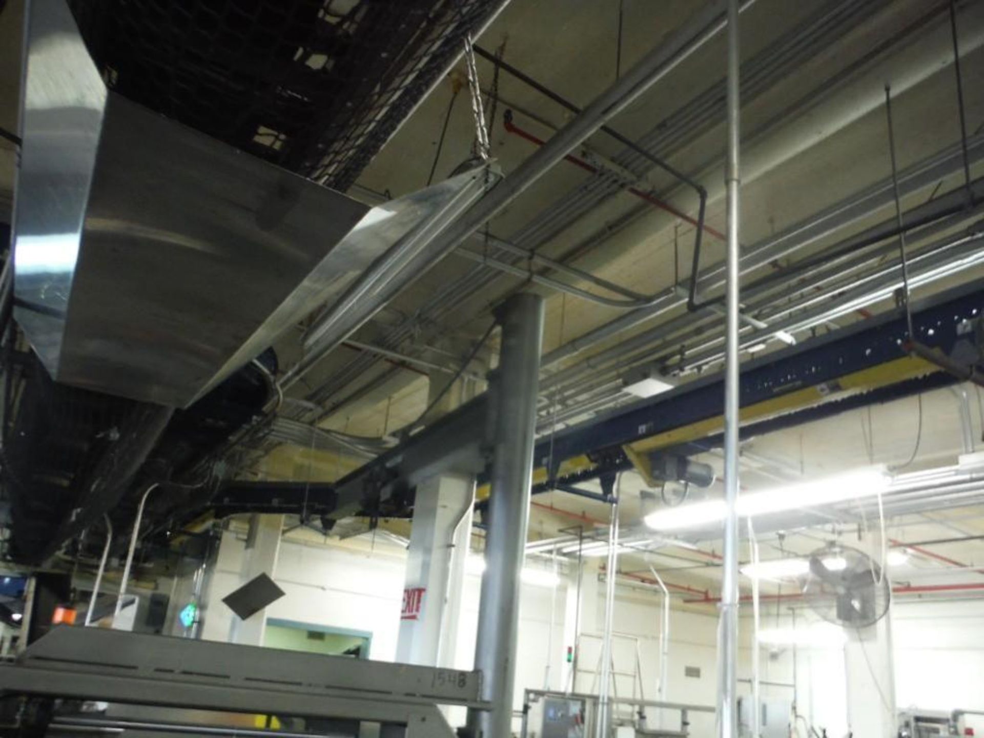Approx. 1500ft of Power Roller and Belt Conveyor  Rigging Fee: $10000 - Image 2 of 10