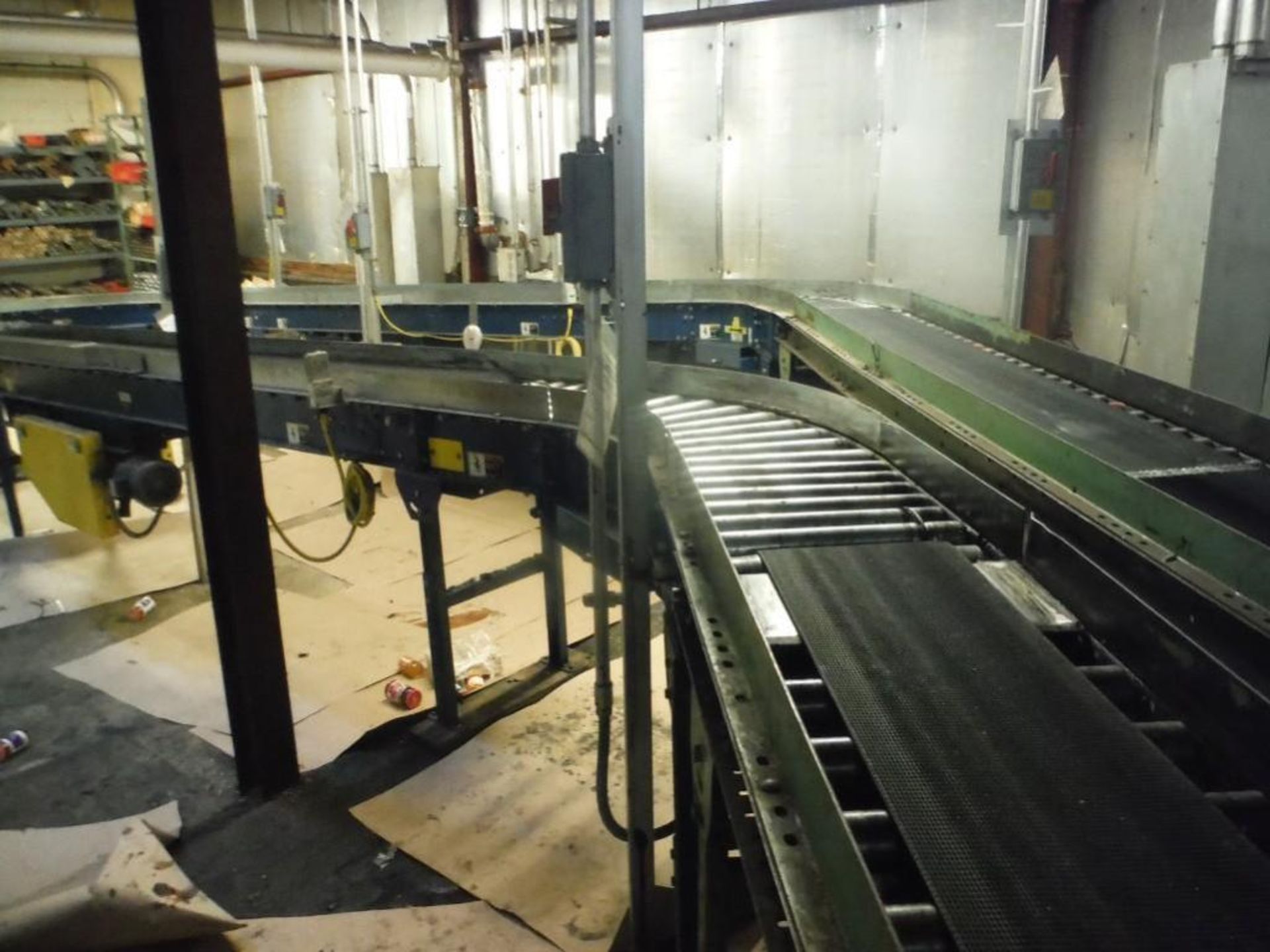 Approx. 1500ft of Power Roller and Belt Conveyor  Rigging Fee: $10000 - Image 7 of 10