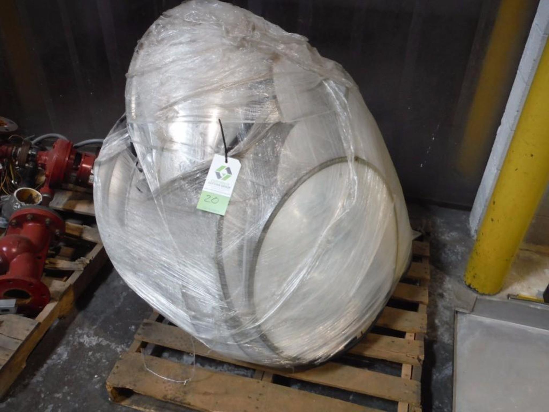 Pallet of circular safety mirrors / Rigging Fee: $25