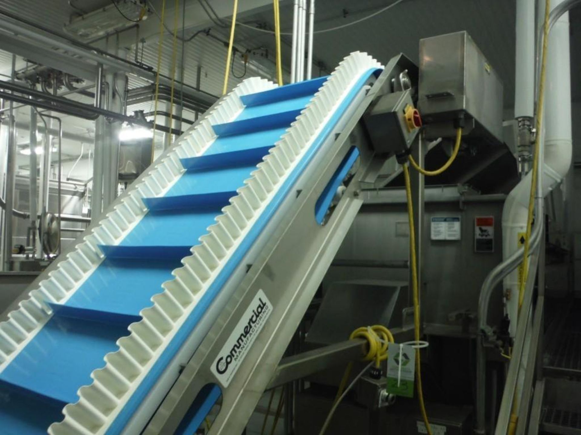 Commercial incline cleated belt conveyor, SN UBC0211-11560, 15 ft. long x 20 in. wide x 20 in. infee - Image 4 of 7