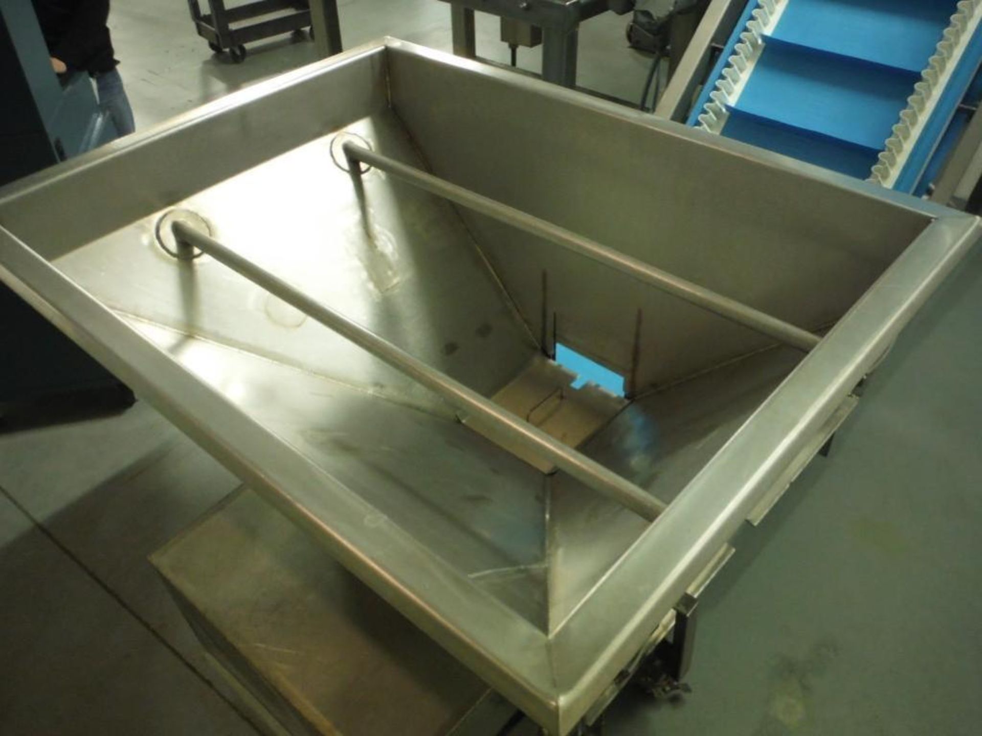 Commercial incline cleated belt conveyor, SN UBC0211-11560, 15 ft. long x 20 in. wide x 20 in. infee - Image 2 of 7