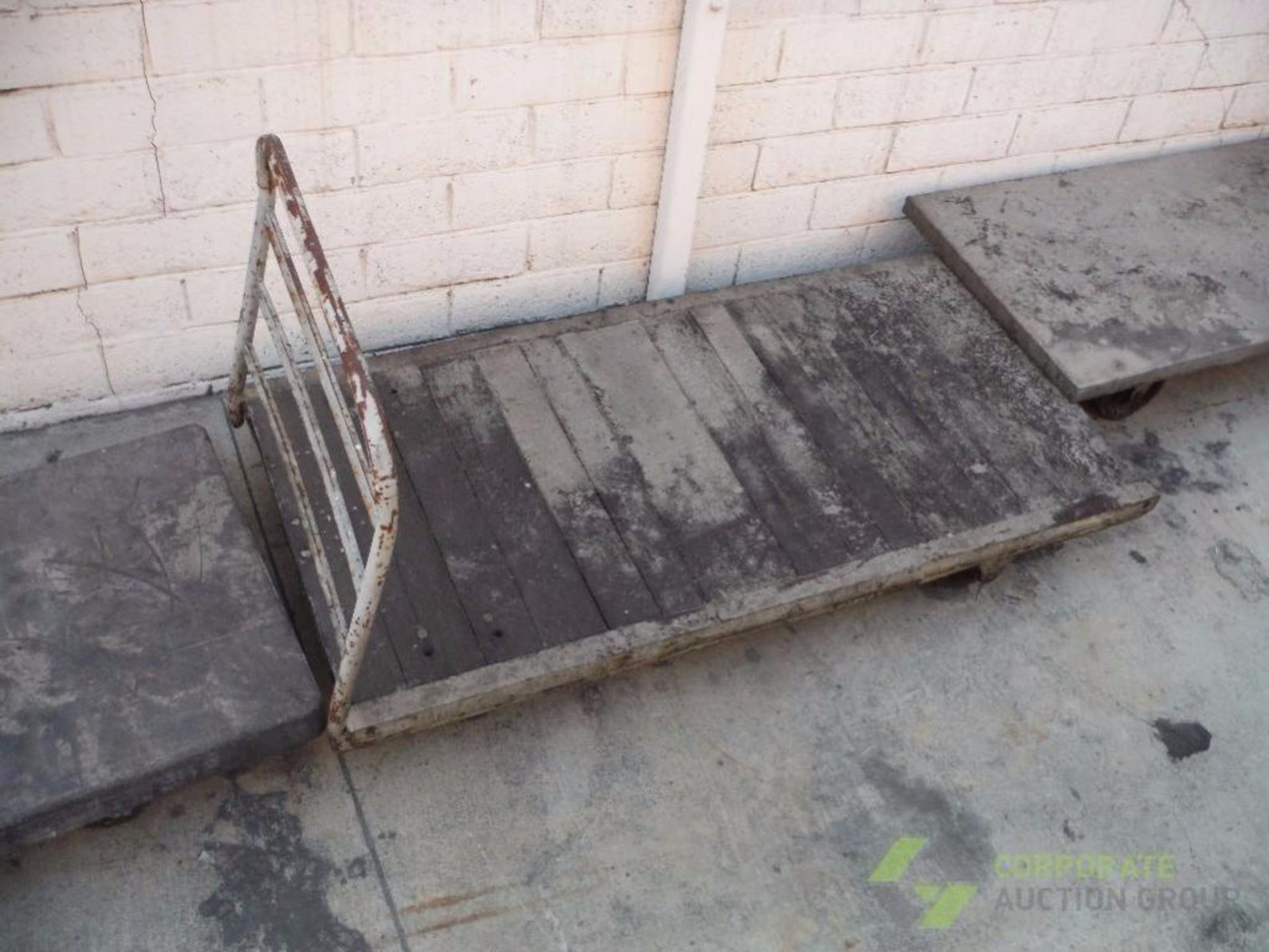 (1) Heavy duty Rubbermaid flat cart and (4) Misc. flat carts. **(Located in Pico Rivera, CA)** Riggi - Image 3 of 10