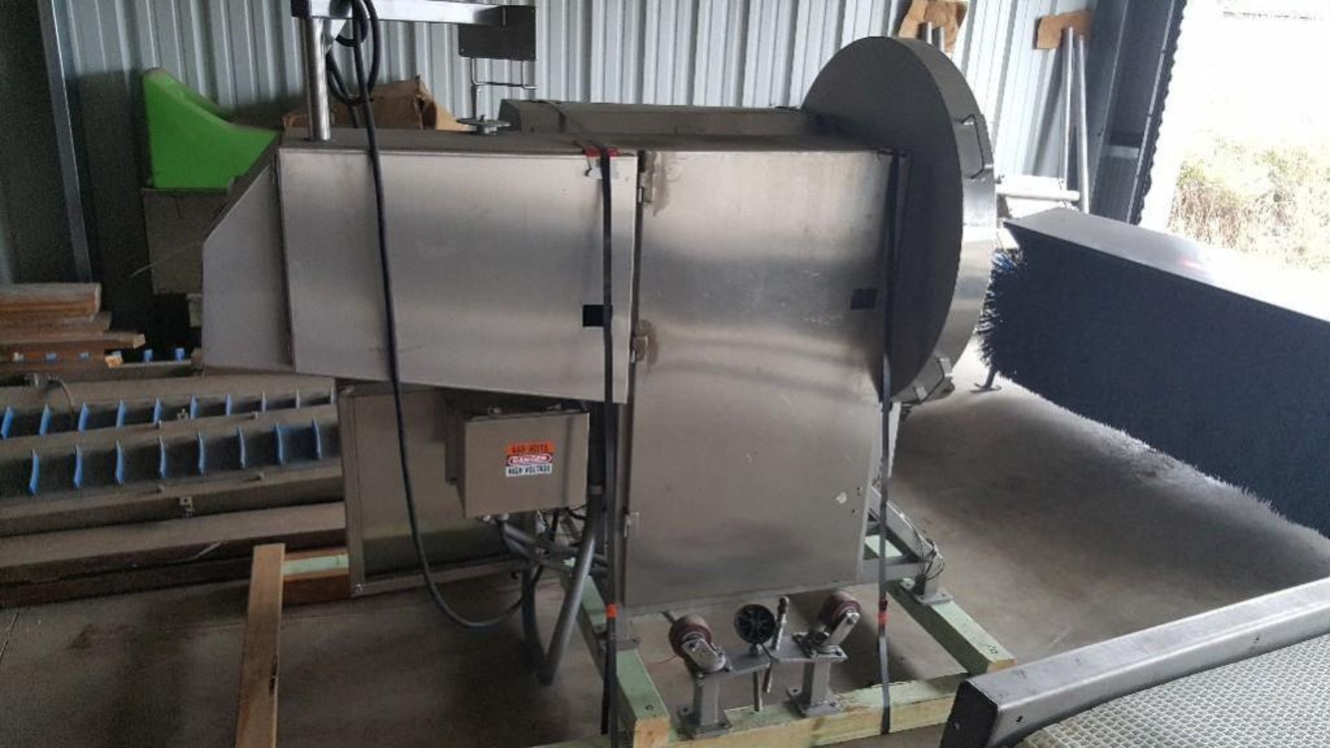 Carruthers Slicer, 12 in wide belt. **( Located in North Dakota)** Rigging Fee: $50 - Image 5 of 5