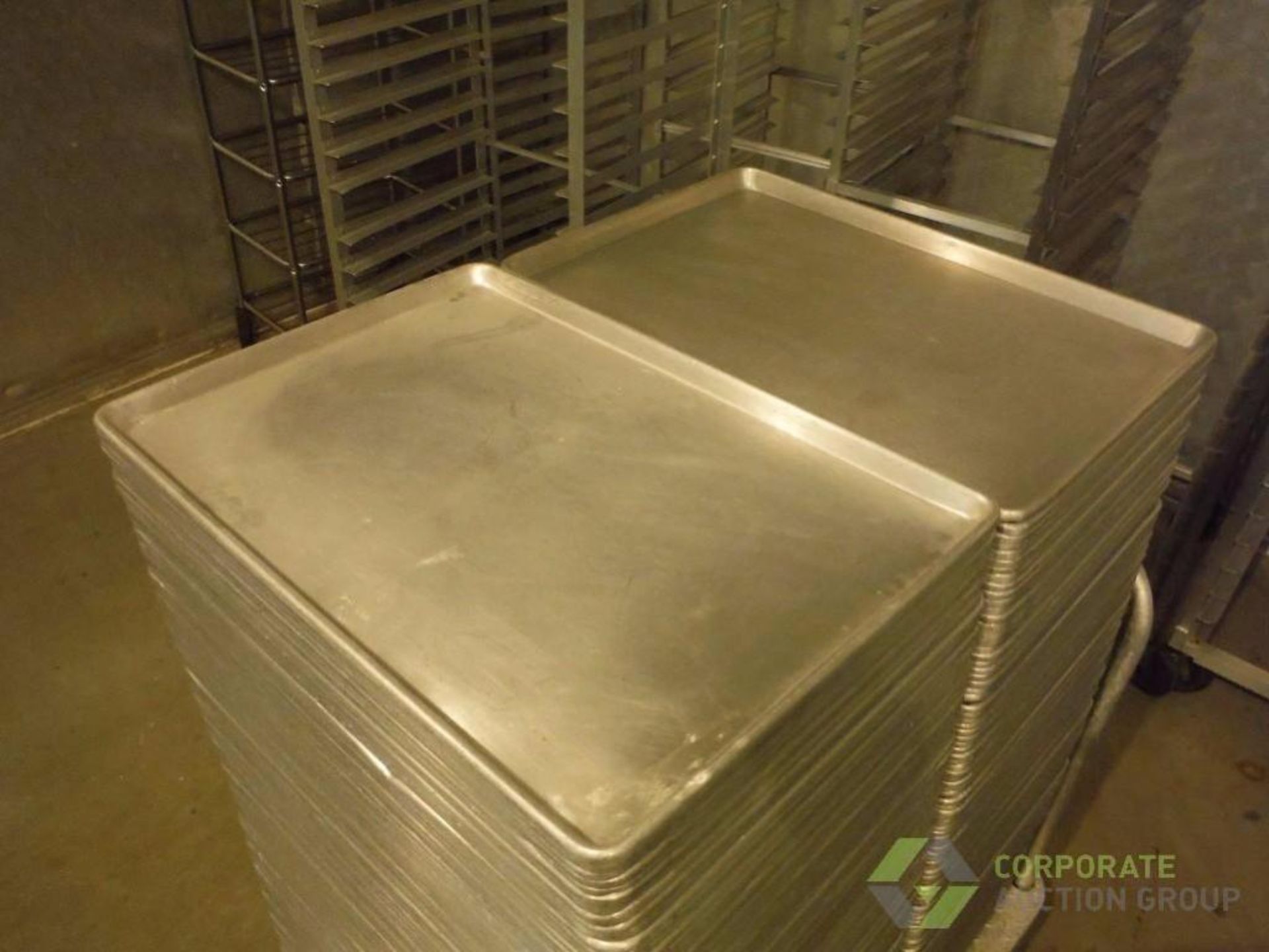 Approx. (225) - 26 in x 18 in x 1 in deep aluminum pans. **(Located in North Dakota)** Rigging Fee: - Image 2 of 3