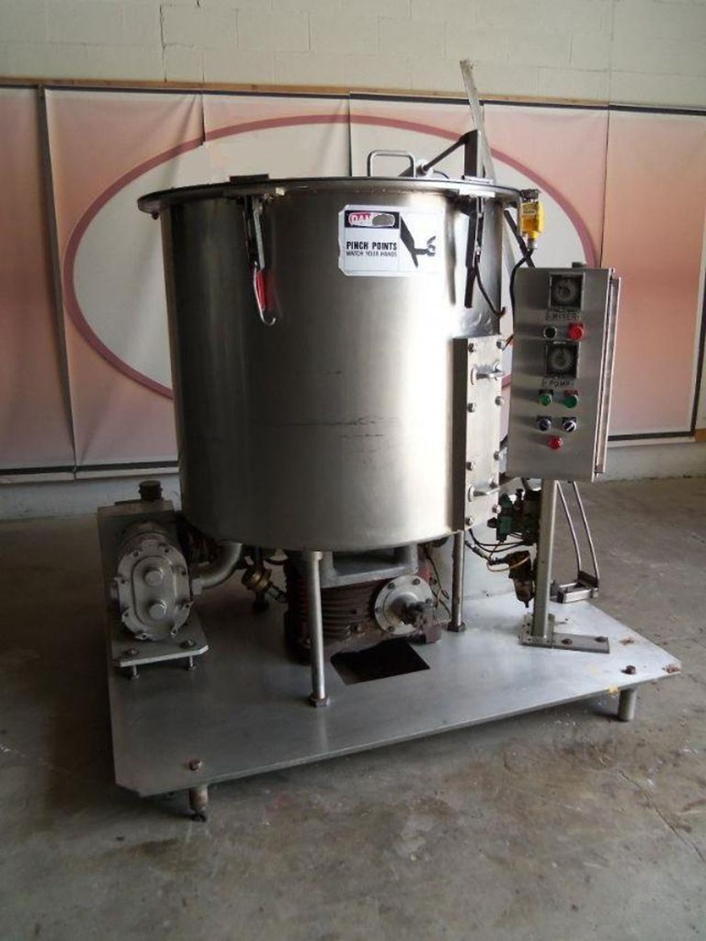 Goodway slurry mixer, Model: VBM 1000, Capacity: 1000 lbs, 3 inlets on top 2 3/8 in each, Inside dia - Image 2 of 5