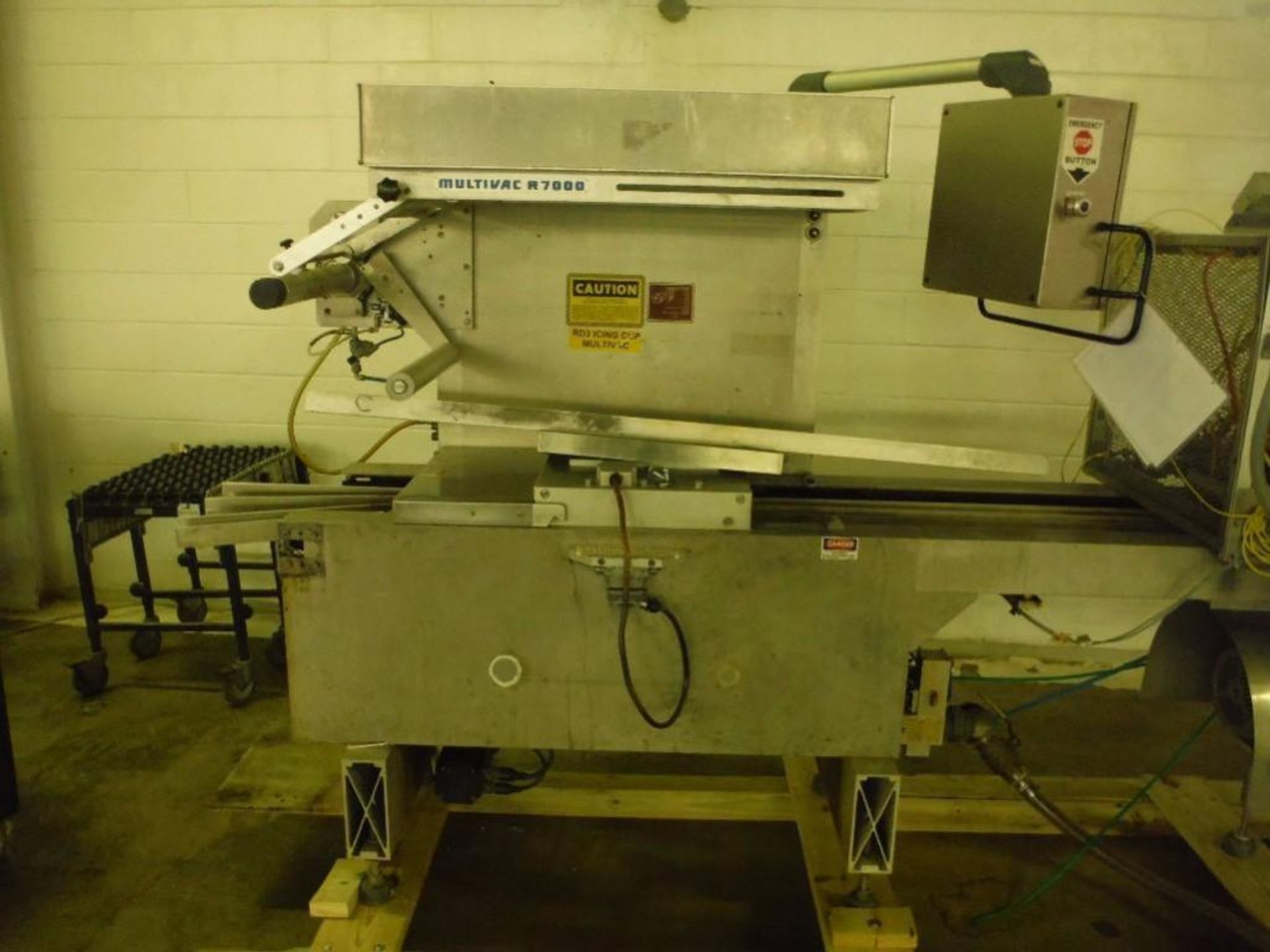 1990 Multivac R700 Cap Forming Machine, Model: R700/MC, S/N: 10126/71, with Busch 250 vacuum - Image 2 of 23