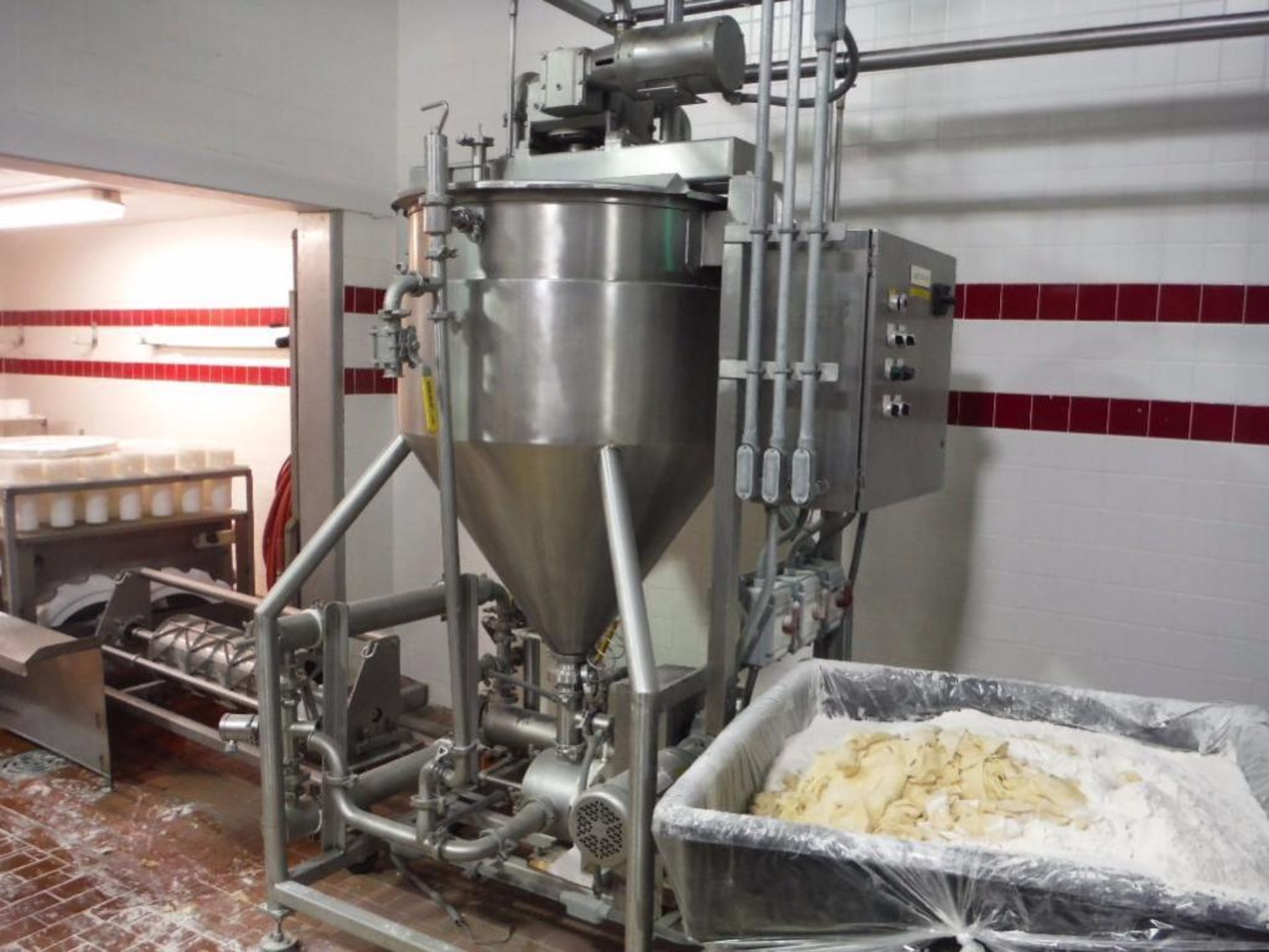 Cinnamon Paste Use Tank, 1000 lb capability, with agitator and control panel. ** (Located in