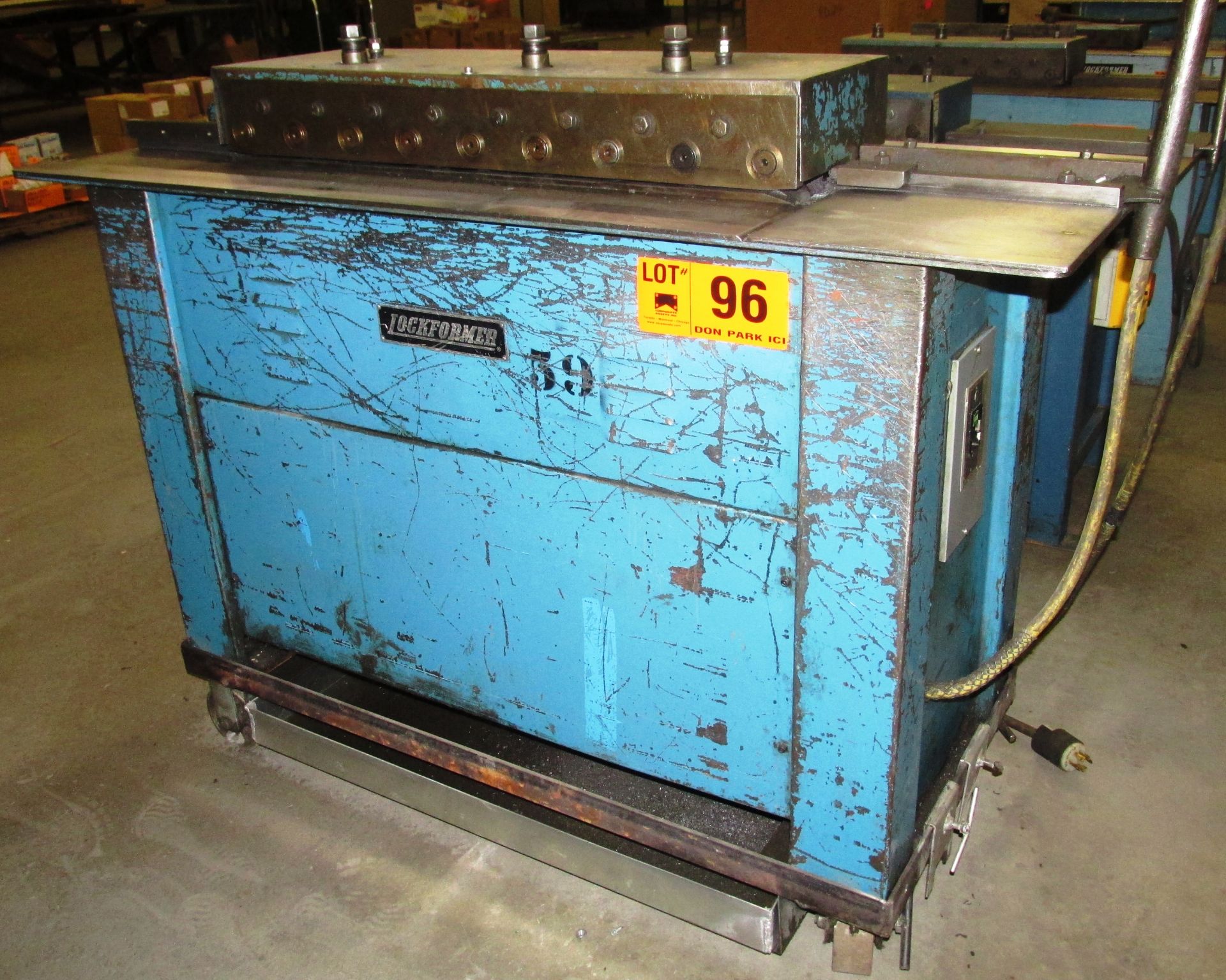 LOCKFORMER 20BP 20GA 9 STATION ROLL FORMER S/N N/A (CI)