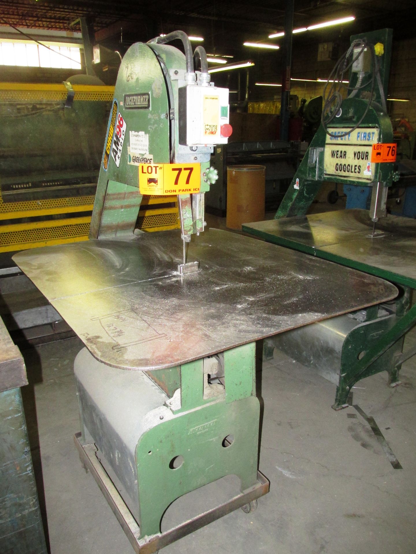 LOCKFORMER 24S VERTICAL BANDSAW S/N 3048 (CI)