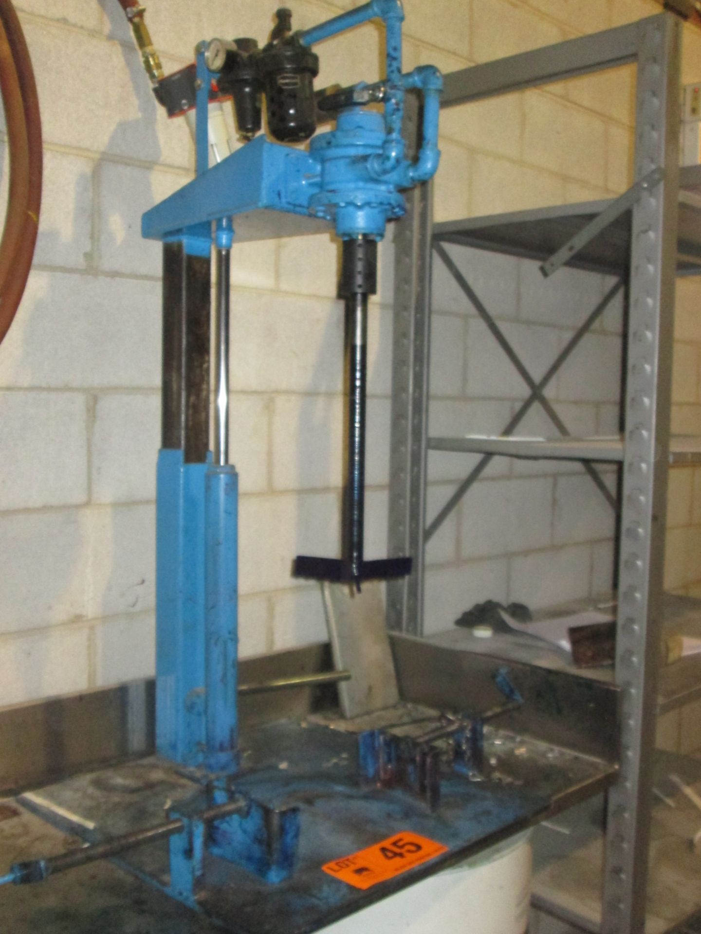 PNEUMATIC INK MIXER