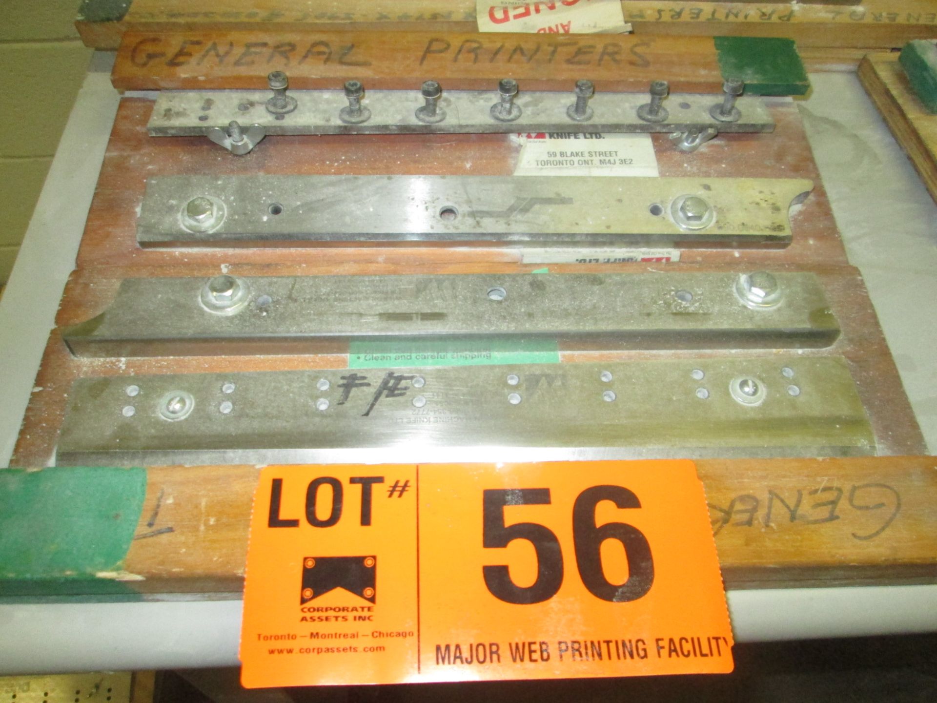 LOT/ STITCHER BLADES (LOCATED IN OSHAWA, ON)