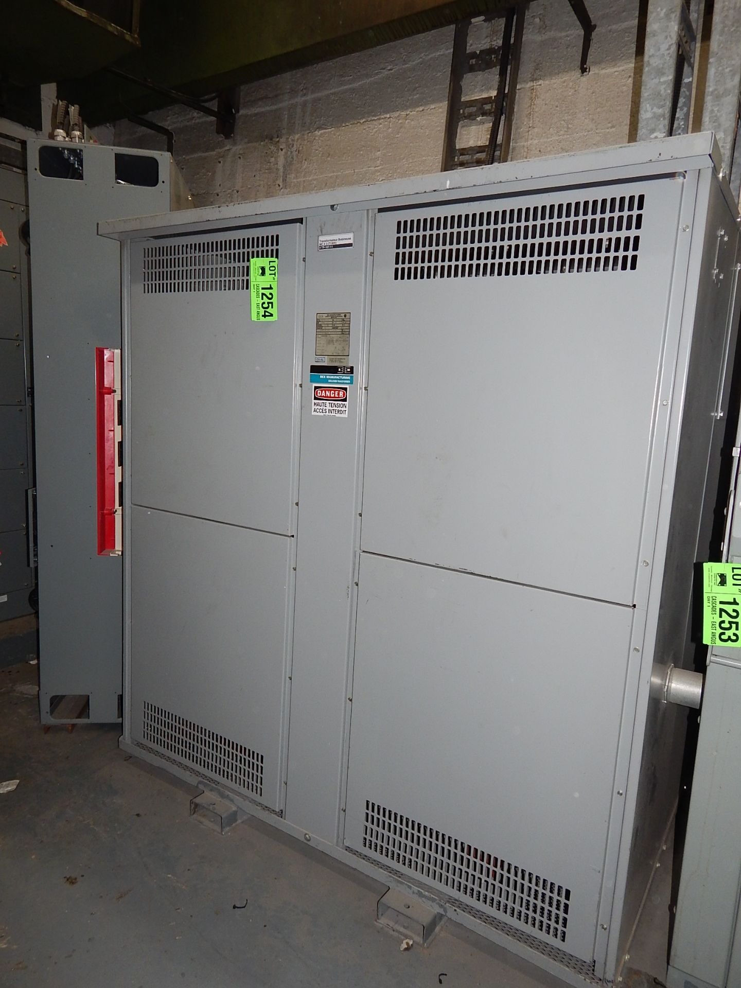 REX 870KVA/2400V-460V/3PH TRANSFORMER (CI)