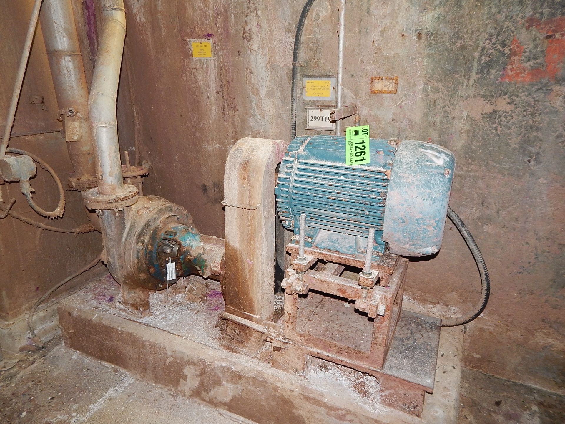 LOT/ 50HP ELECTRIC MOTOR WITH CENTRIFUGAL PUMP (CI)