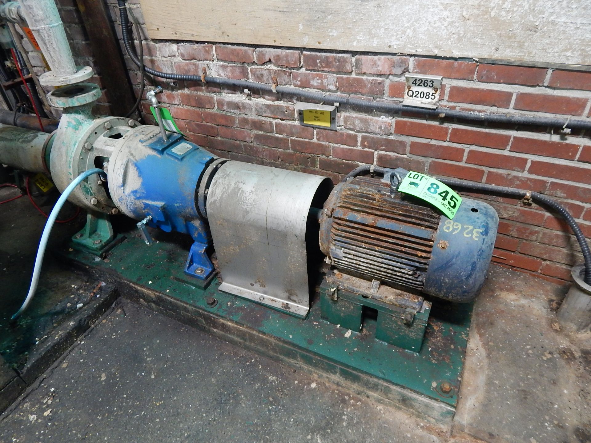 20HP GOULDS PUMP 6 X 4 1800 RPM FR: 256T (CI)