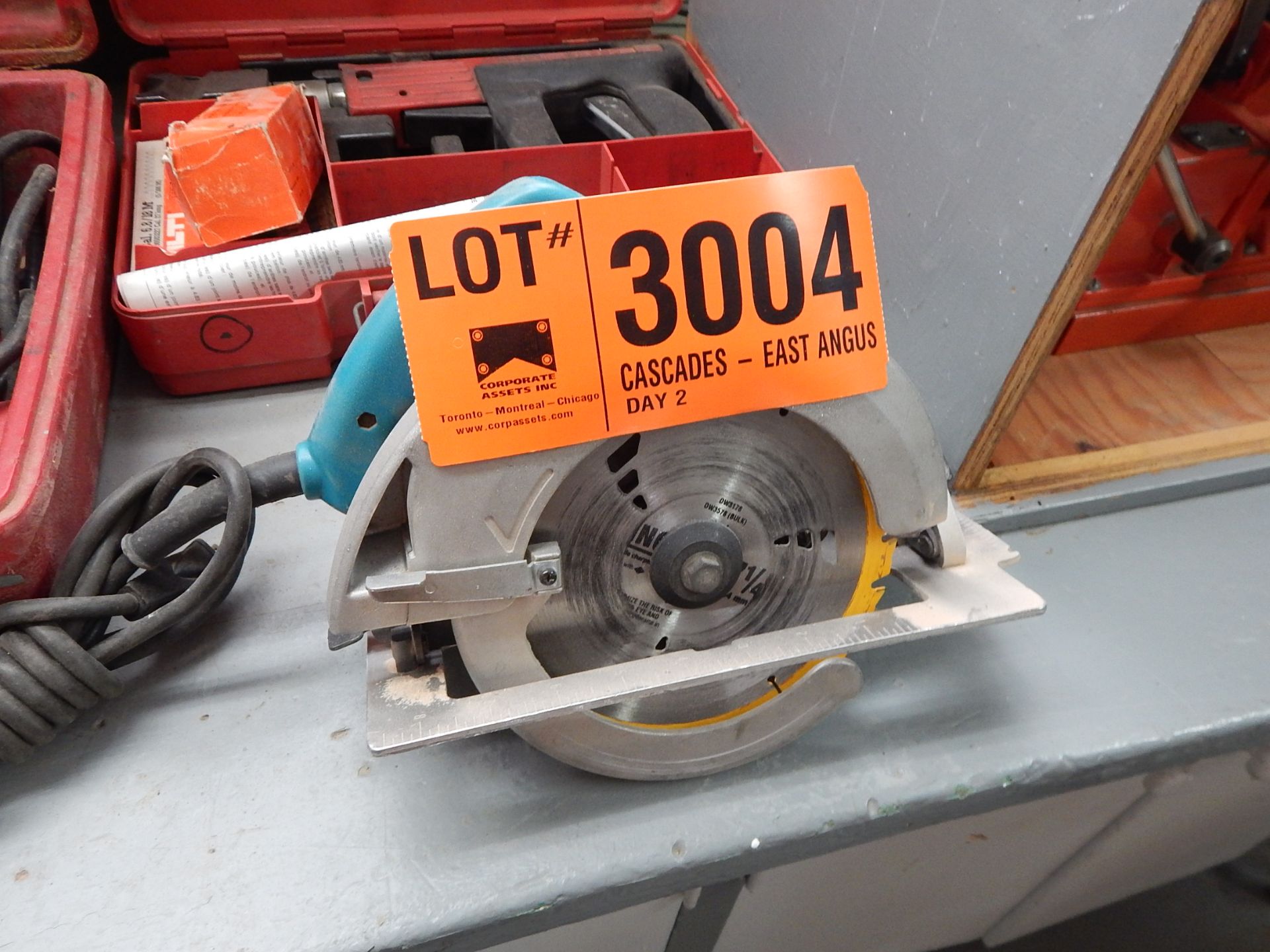 MAKITA 7 1/4" CIRCULAR SAW