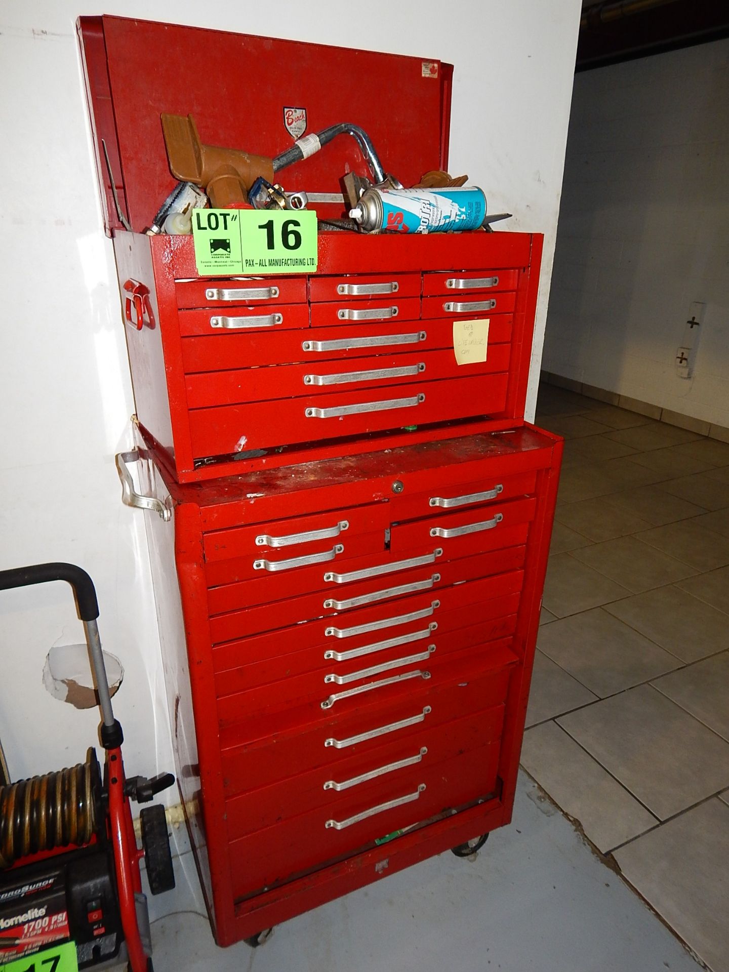 LOT/ TOOL BOX WITH TOOLS