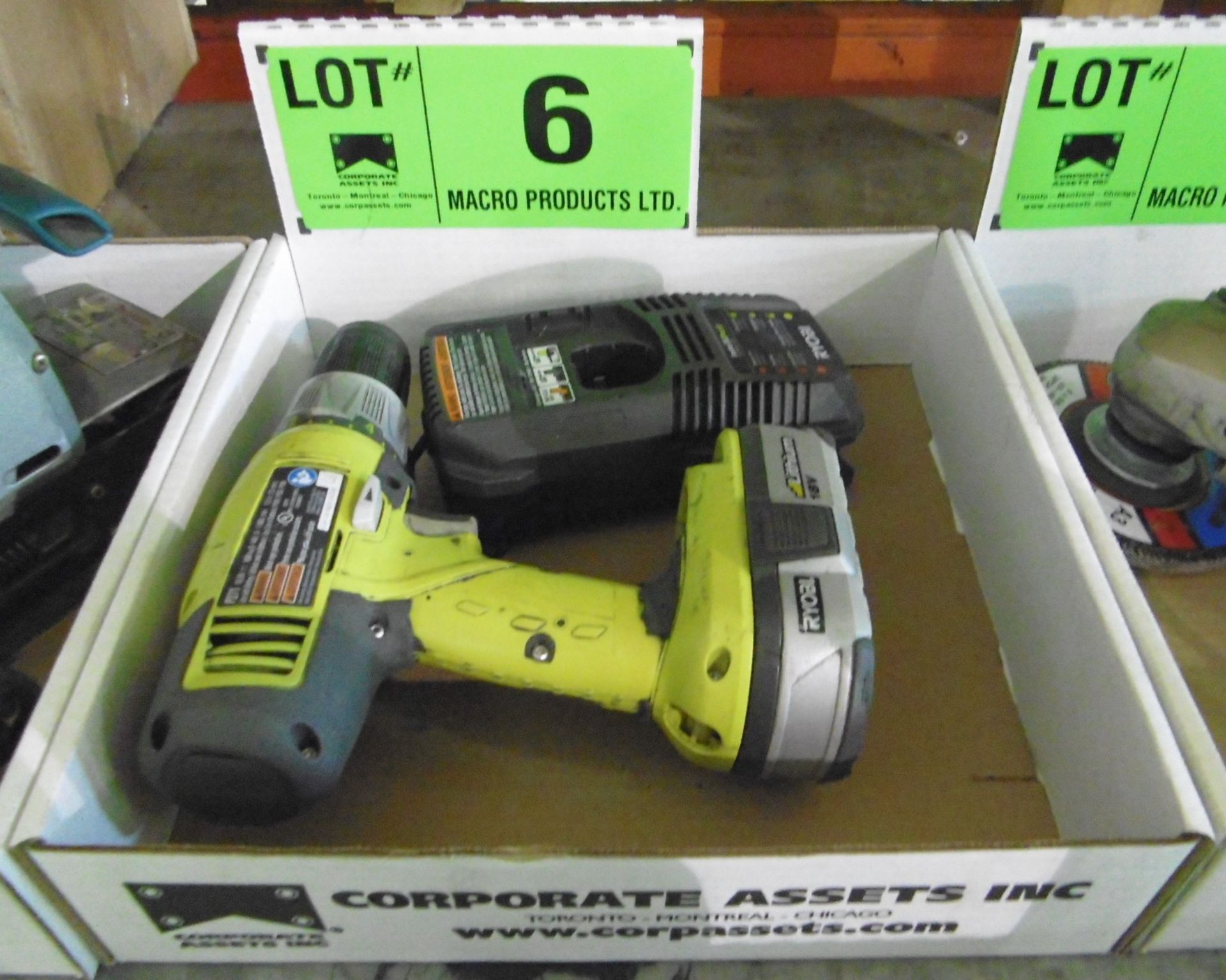 RYOBI CORDLESS DRILL WITH CHARGER