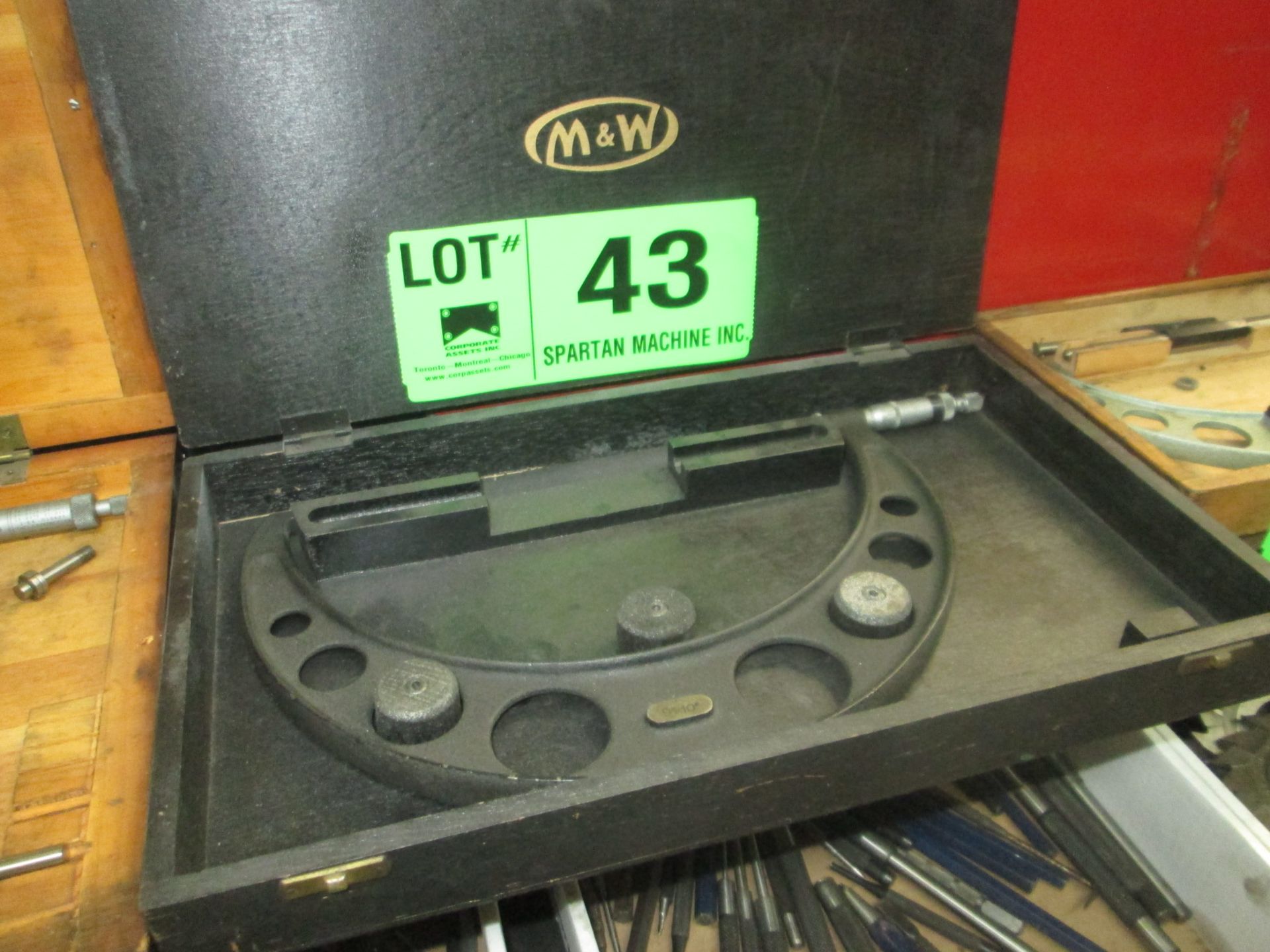 M&W 9"-10" OUTSIDE MICROMETER