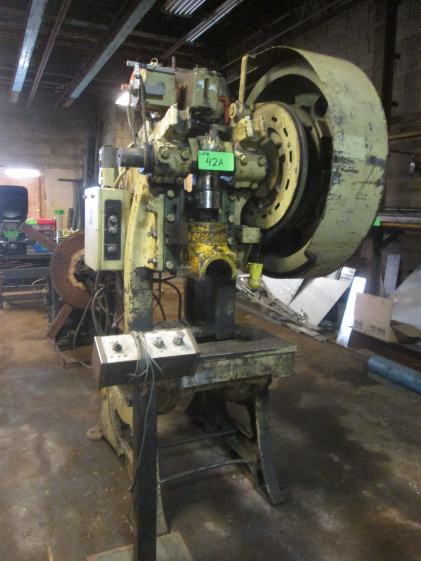 NIAGARA NO. 6 60 TON OBI PUNCH PRESS WITH AIR CLUTCH S/N: N/A (CI)