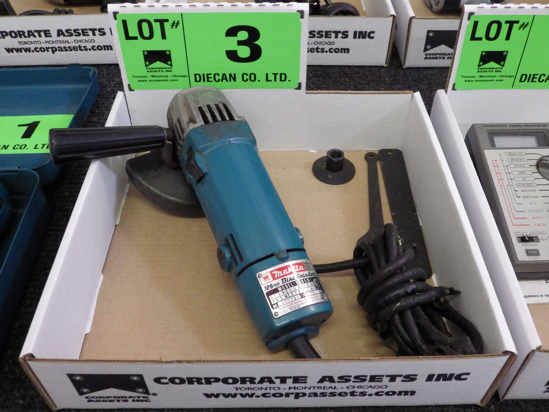 MAKITA 4" ELECTRIC ANGLE GRINDER