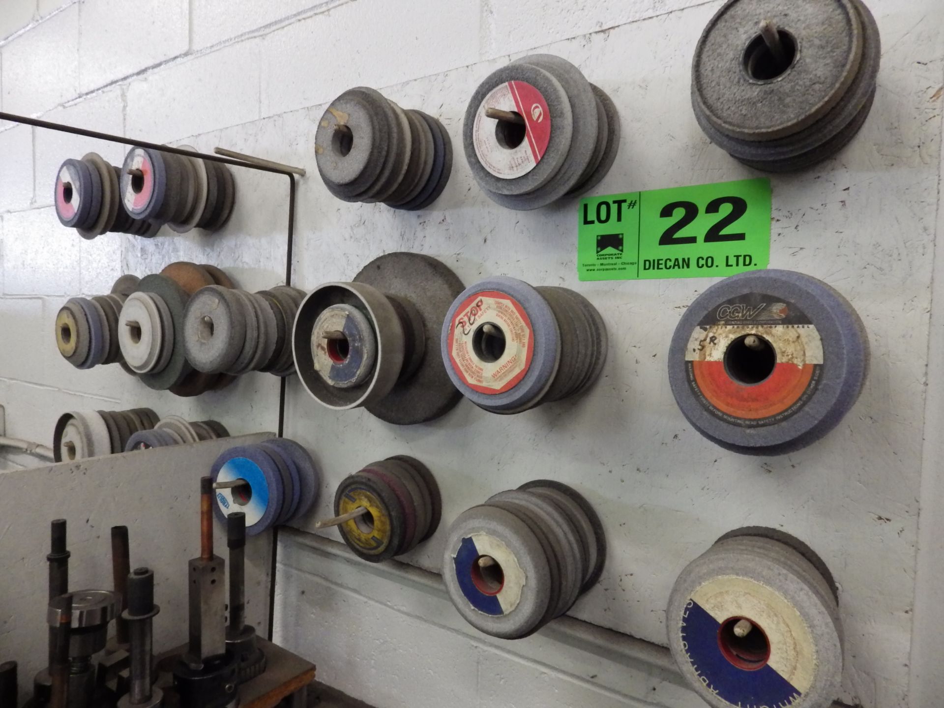 LOT/ GRINDING WHEELS