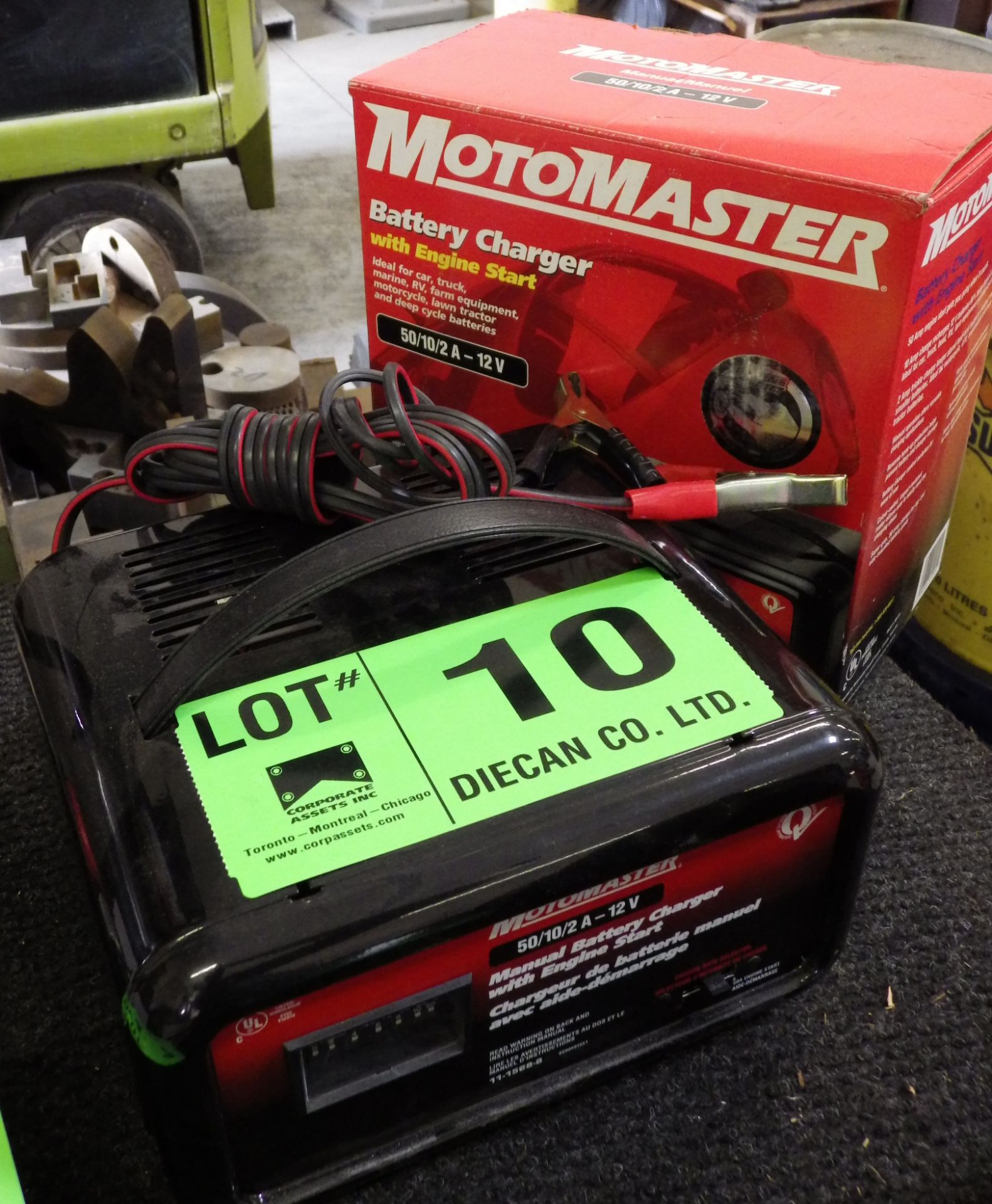 MOTOMASTER 50/10/2 A - 12V BATTERY CHARGER