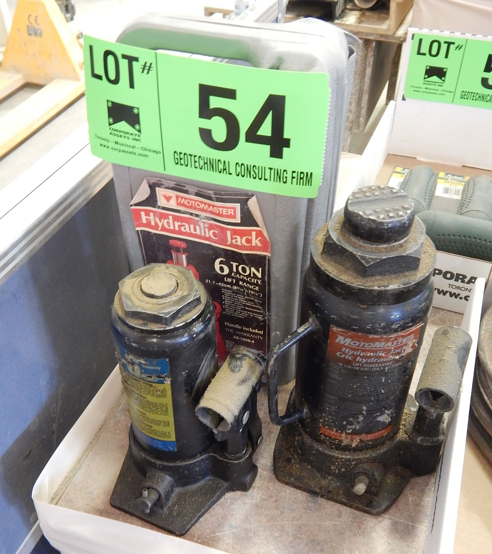 LOT/ HYDRAULIC JACKS