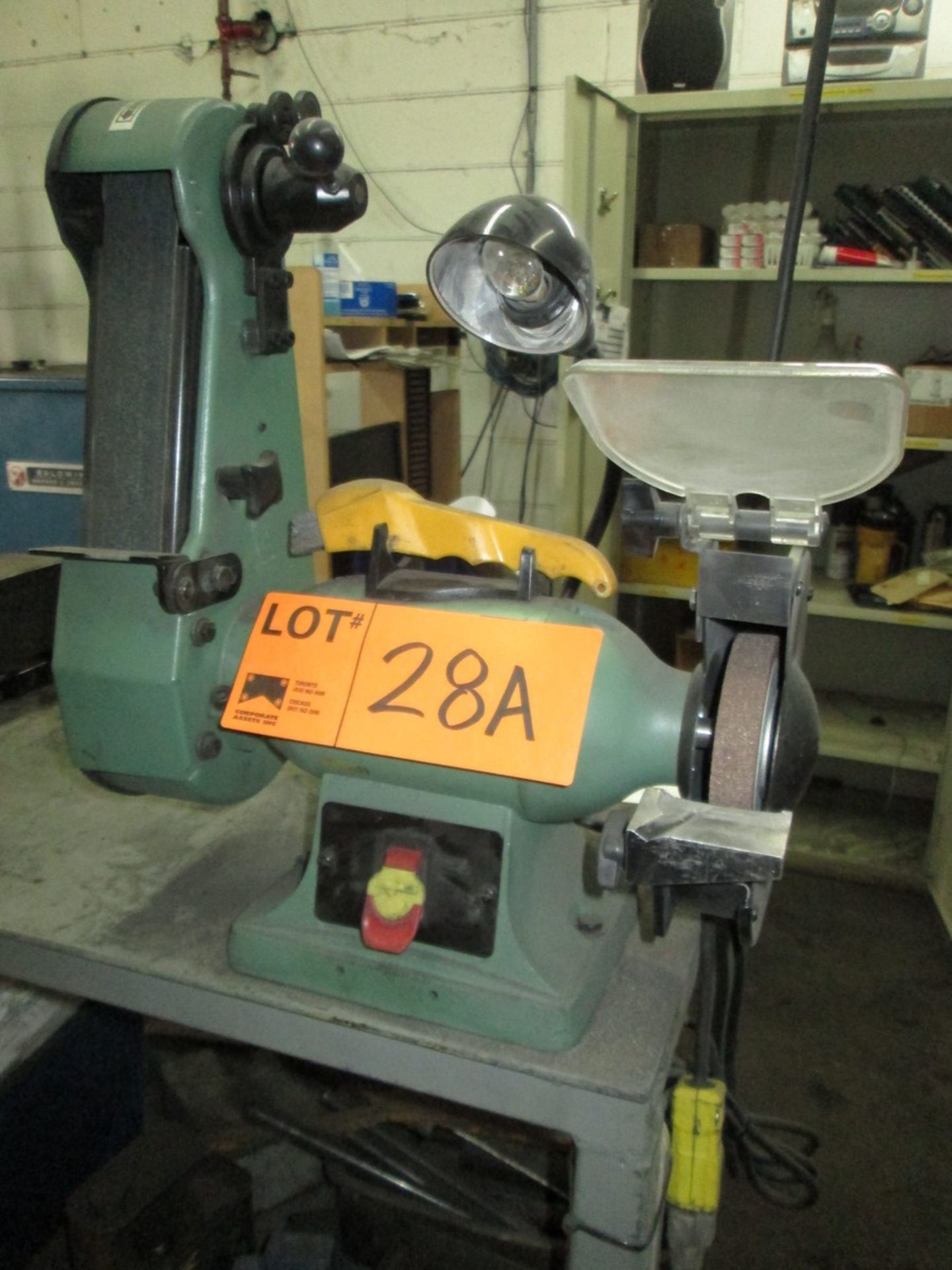 BENCH TYPE COMBINATION SANDER/GRINDER