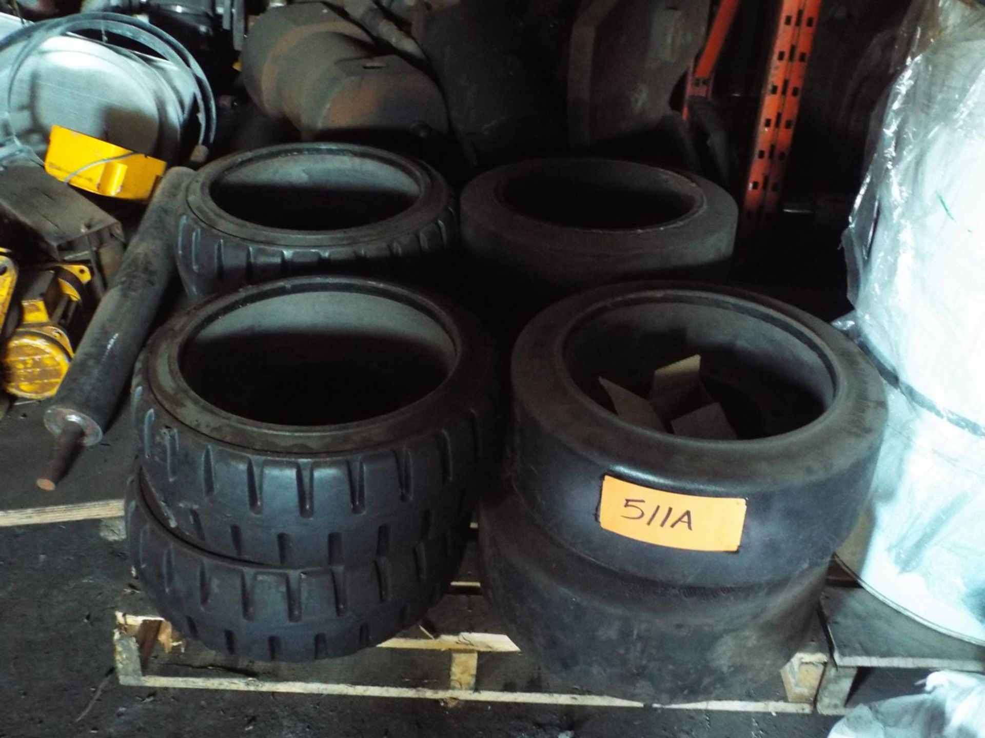 LOT/ SKID OF FORKLIFT TIRES