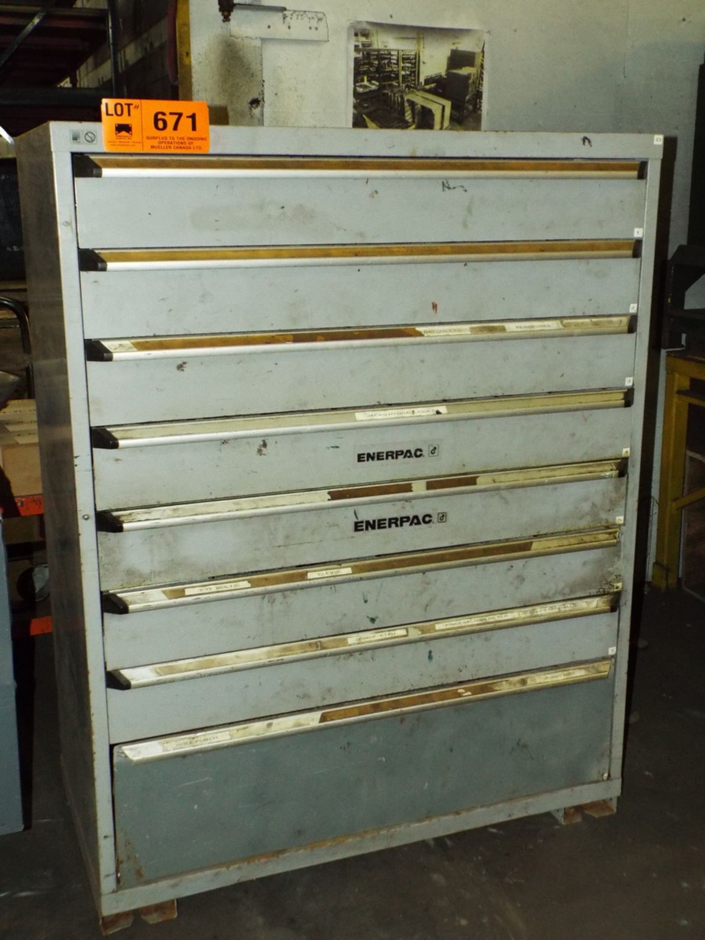8 DRAWER ROUSSEAU TOOL CABINET