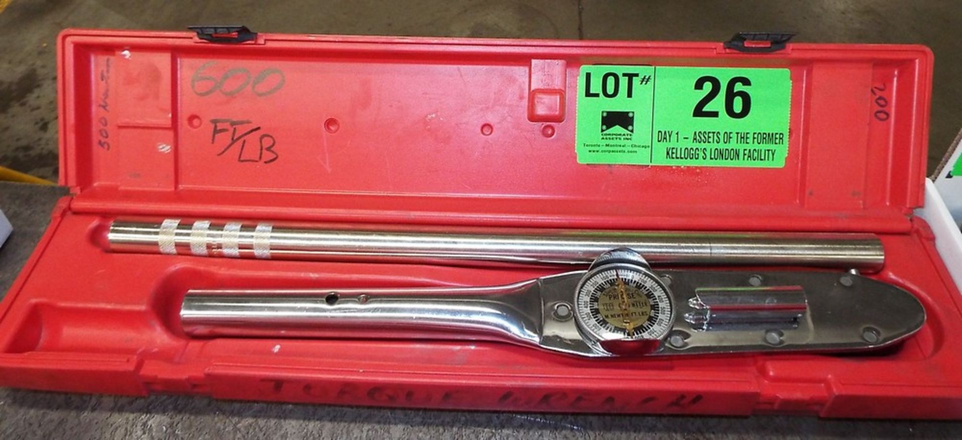 SNAP ON DIAL TYPE HEAVY DUTY 600FT/LB MAX TORQUE WRENCH