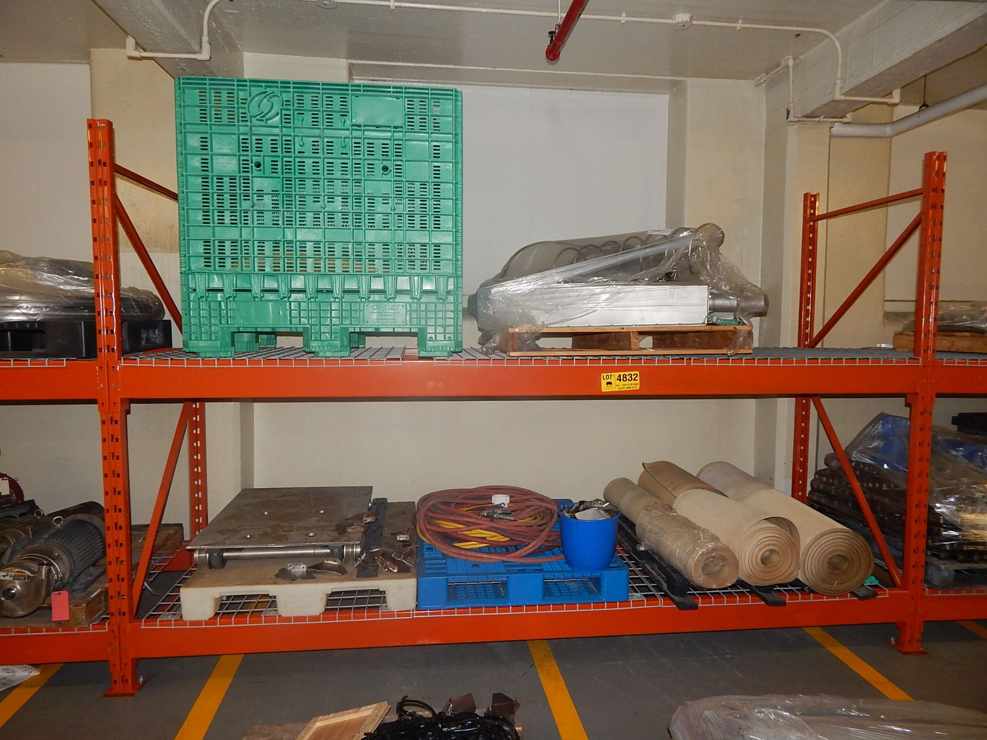 LOT/ SHELF WITH CONTENTS CONSISTING OF BELTS, HOSE AND PARTS (BUILDING 1A, GROUND)