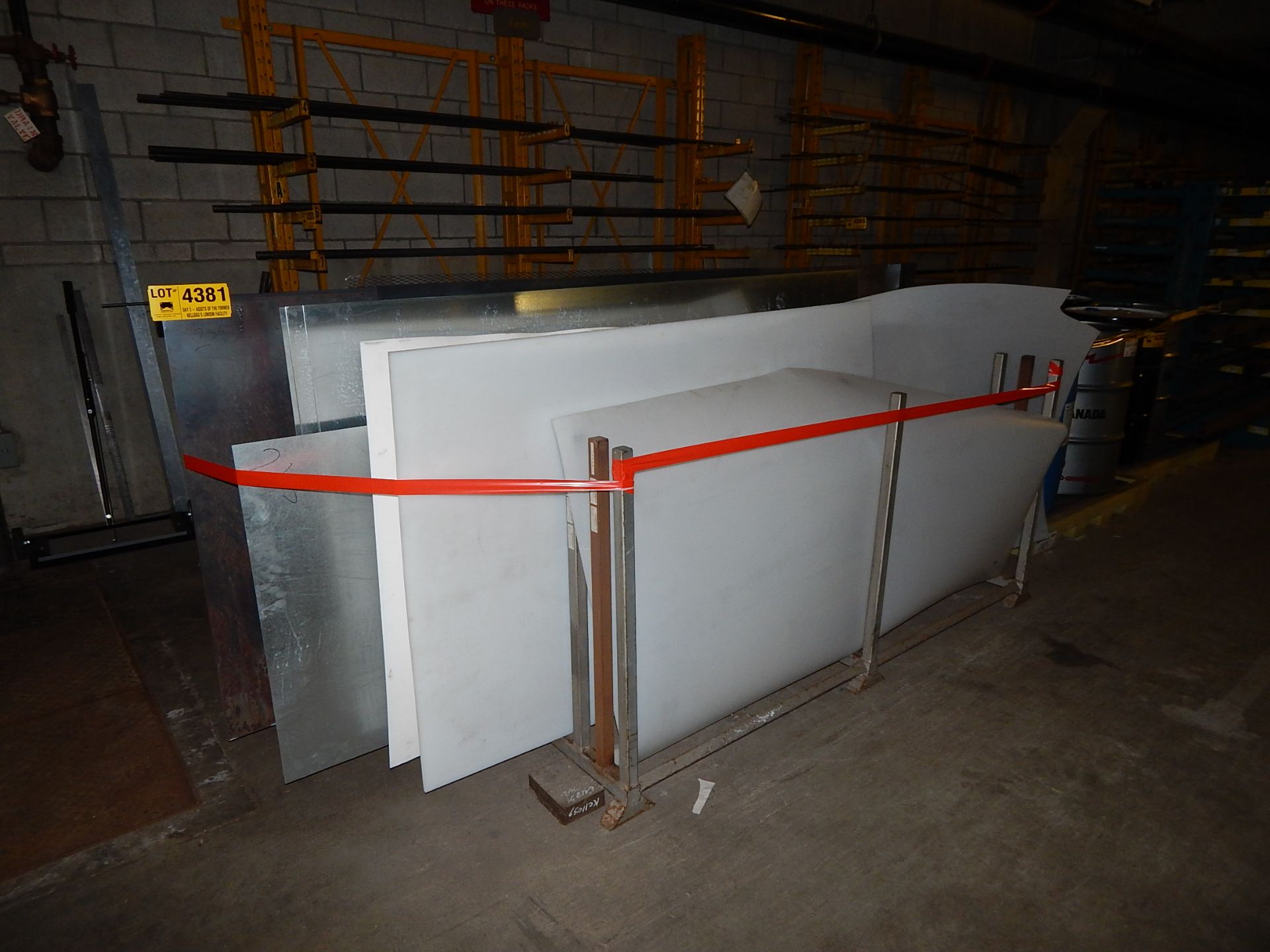 LOT/ SHEET METAL AND PLASTIC (BUILDING 32, STORES)