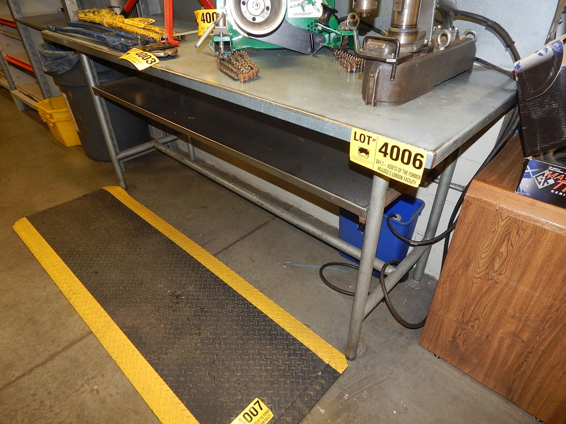 STAINLESS STEEL WORK BENCH (BUILDING 32, STORES)