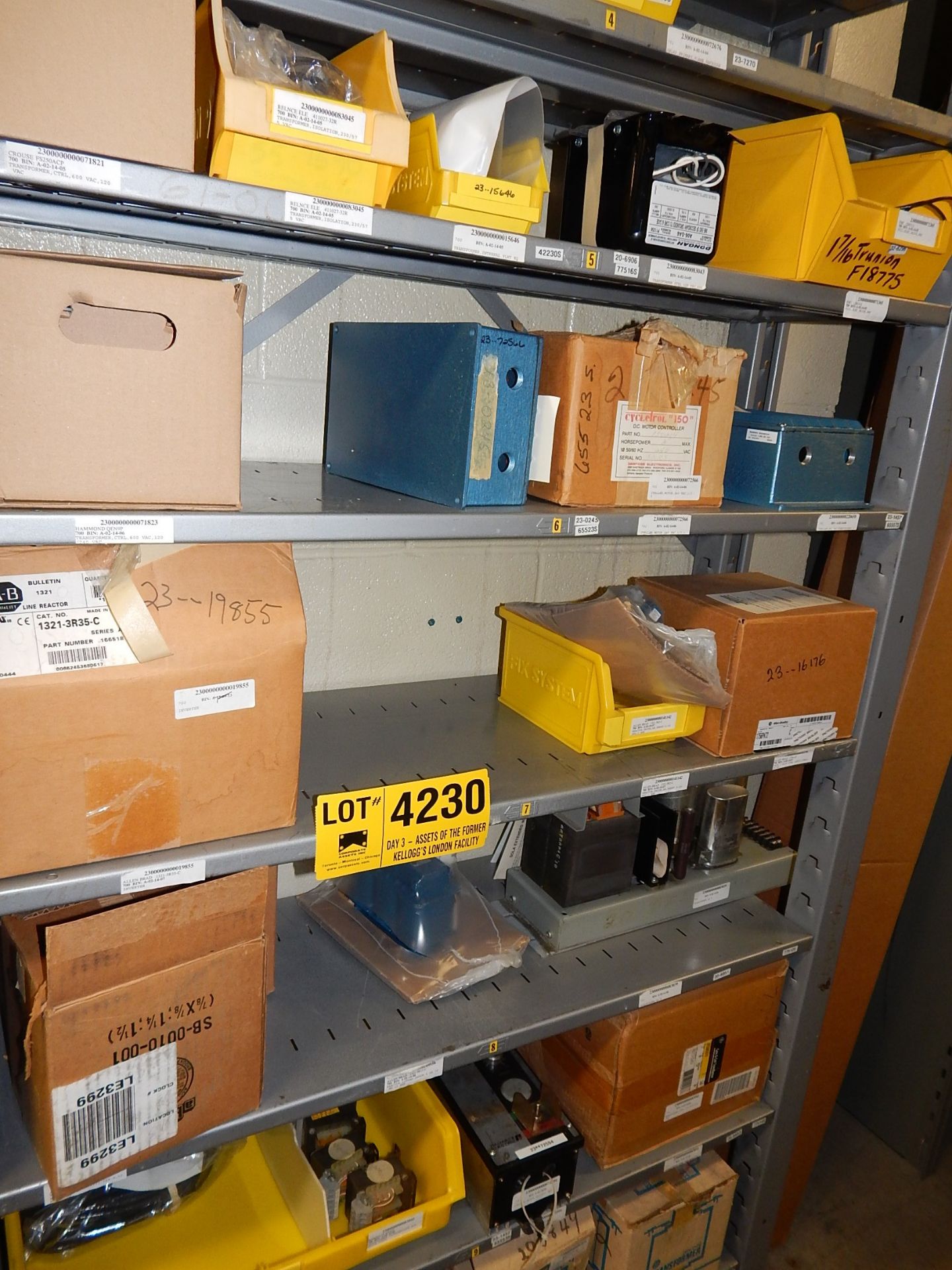 LOT/ ELECTRICAL COMPONENTS (BUILDING 32, STORES)