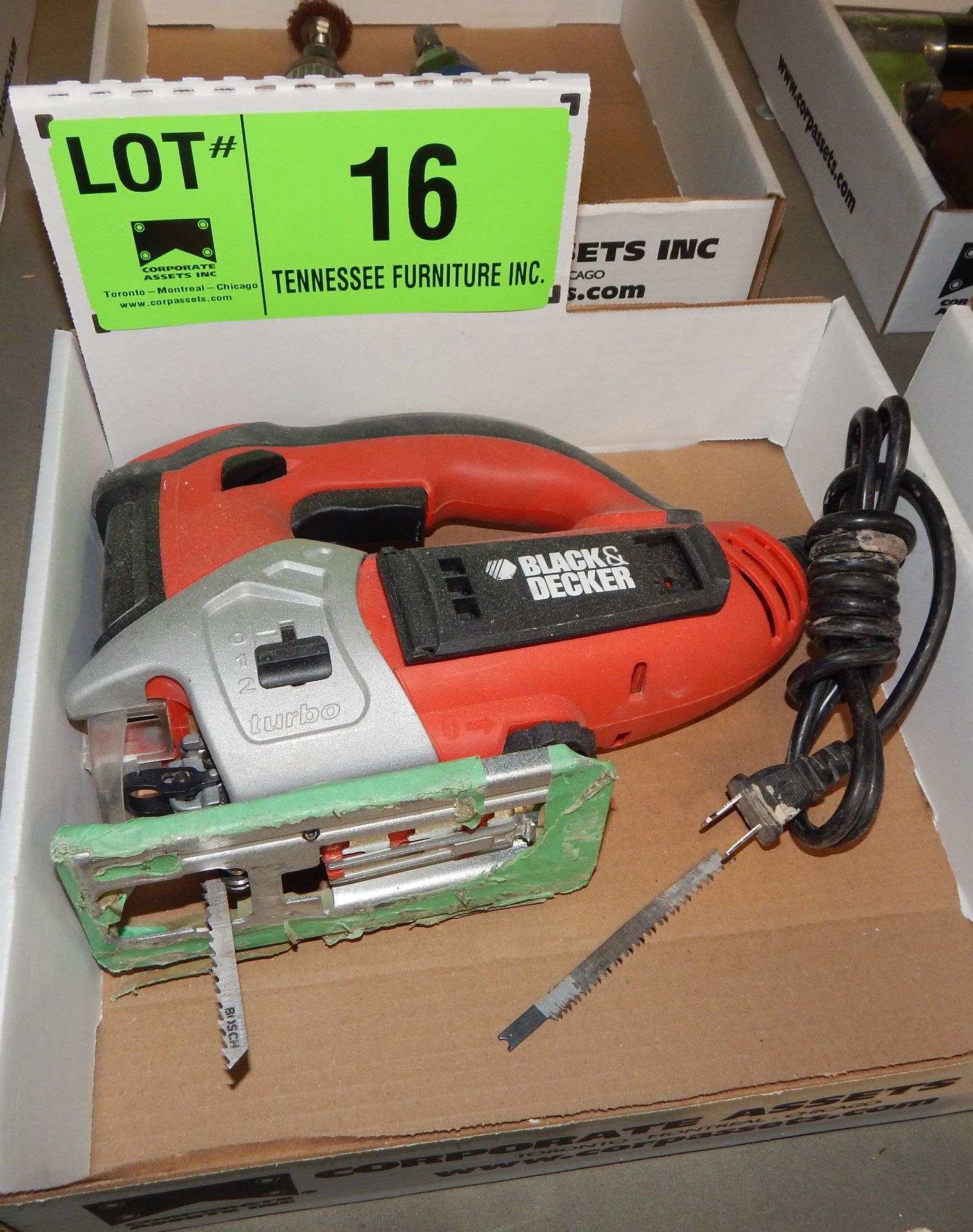 BLACK AND DECKER JIG SAW