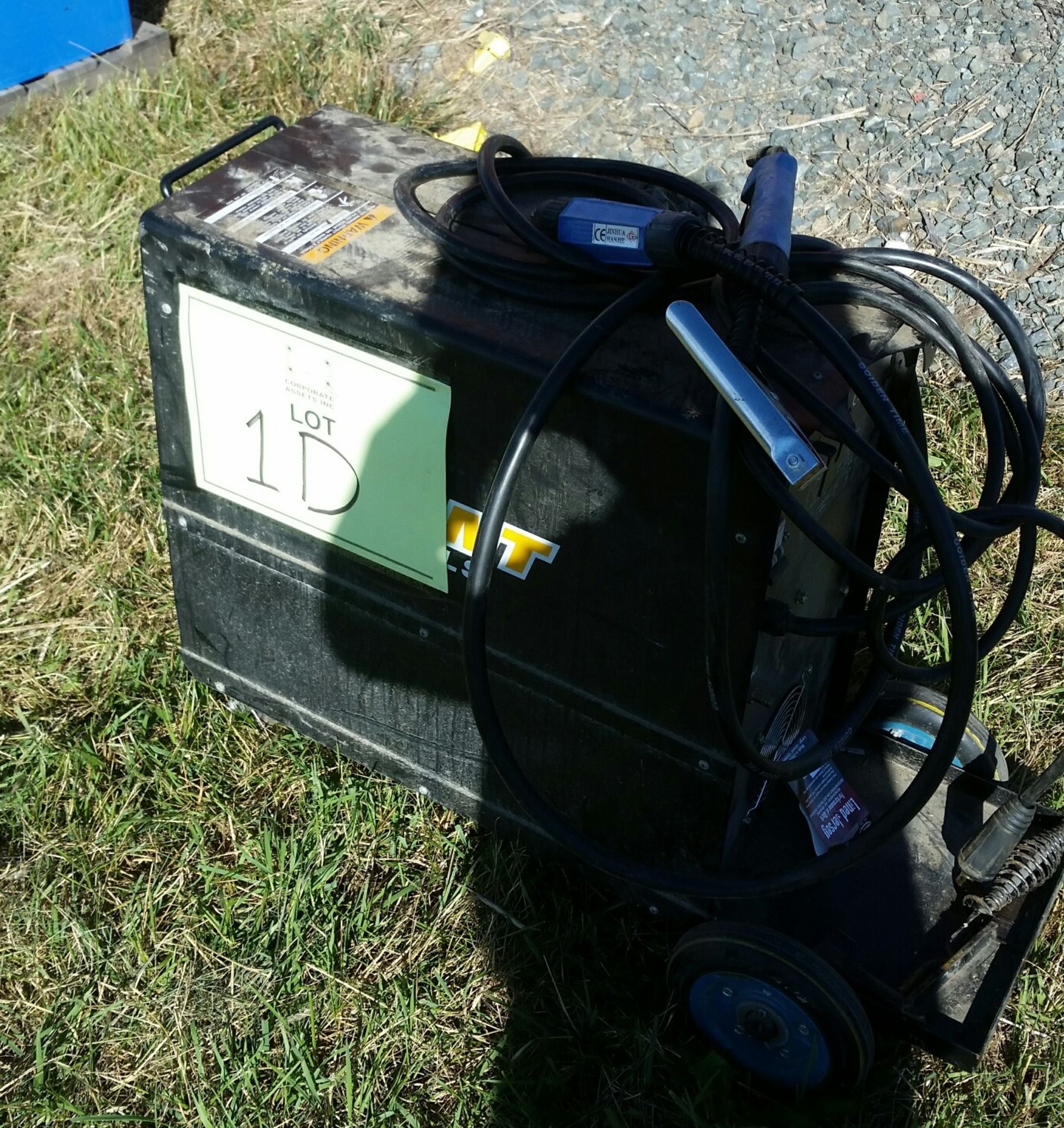 GIANT TOOLS MIG 250 MIG WELDER