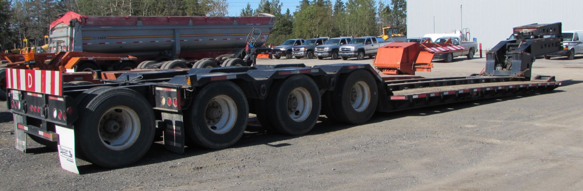 2001 TRAIL KING TK22F QUAD AXLE FLOAT TRAILER C/W HYDRAULIC DETACHABLE GOOSENECK, VIN  # - Image 2 of 3