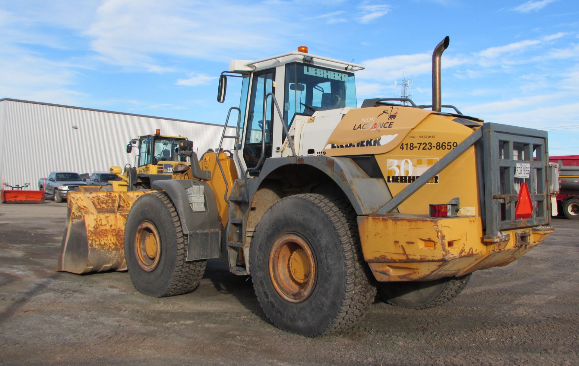 2002 LIEBHERR L-554 WHEEL LOADER C/W LIEBHERR D924TI-EA2 196 HP ENGINE, BUCKET, APPROX. 9,006 HRS ( - Image 4 of 10