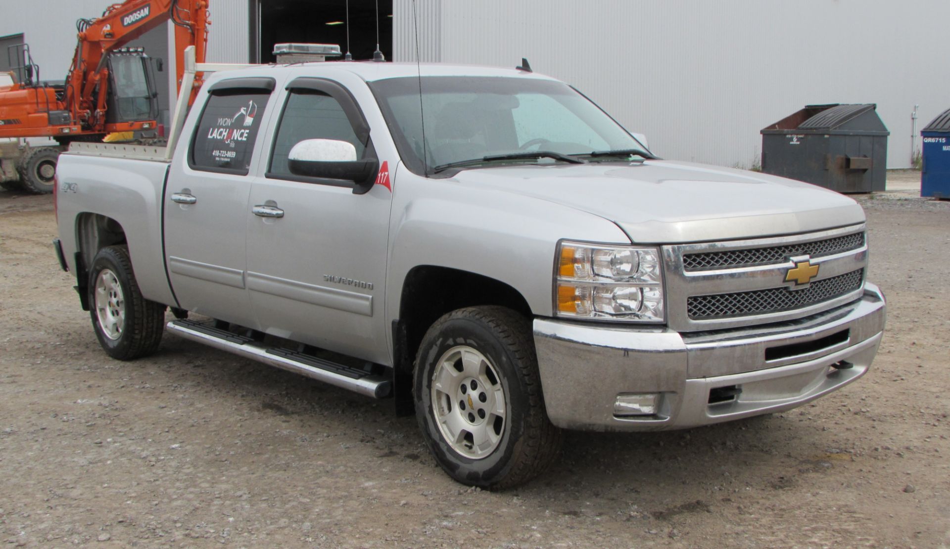 2012 CHEVY SILVERADO 1500 LT PICK UP C/W CREW CAB, 4X4, BOX LINER, RUNNING BOARDS, APPROX. 54,