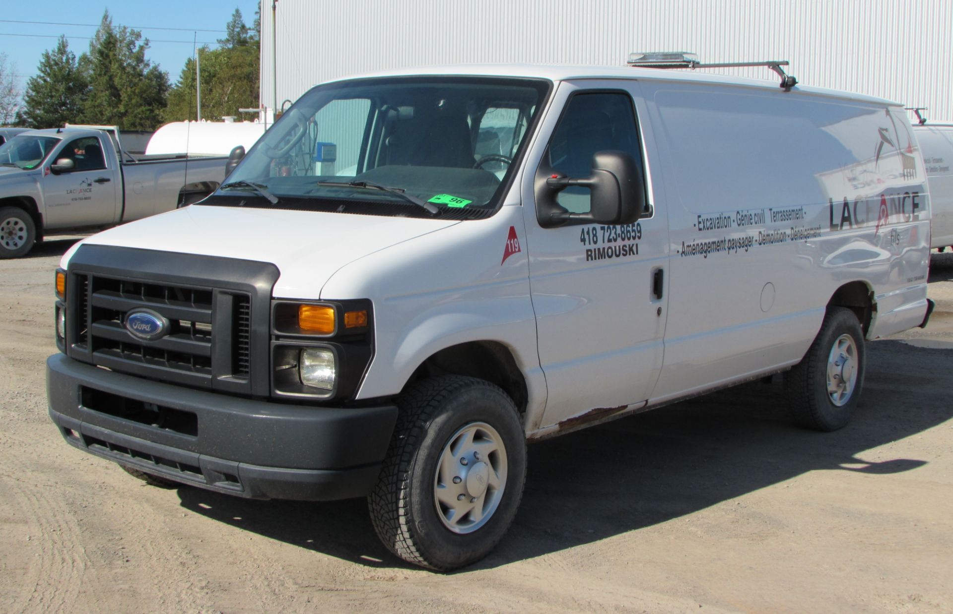 2011 FORD E-250 EXTENDED PANEL VAN C/W REAR WHEEL DRIVE, 5.4L V8 SOHC 16V ENGINE, AUTOMATIC