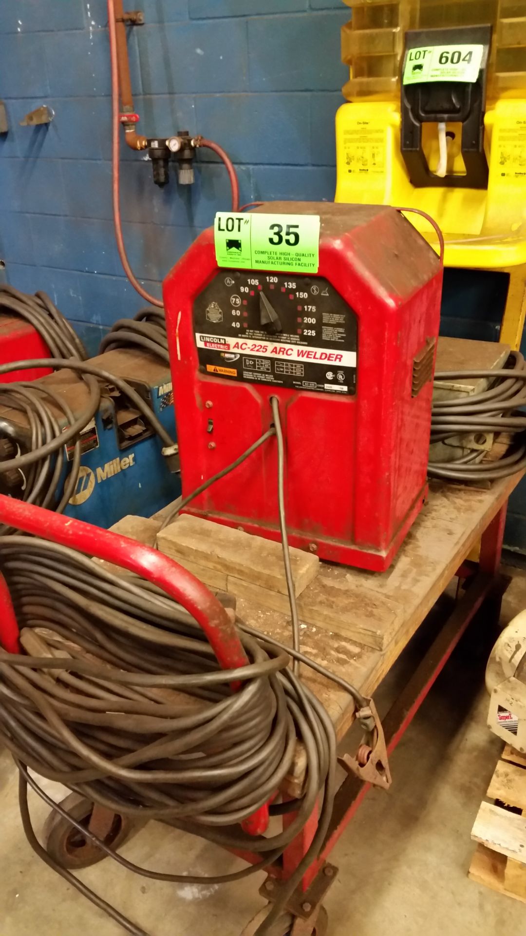 LINCOLN AC-225 ARC WELDER WITH CABLES AND CART S/N: N/A