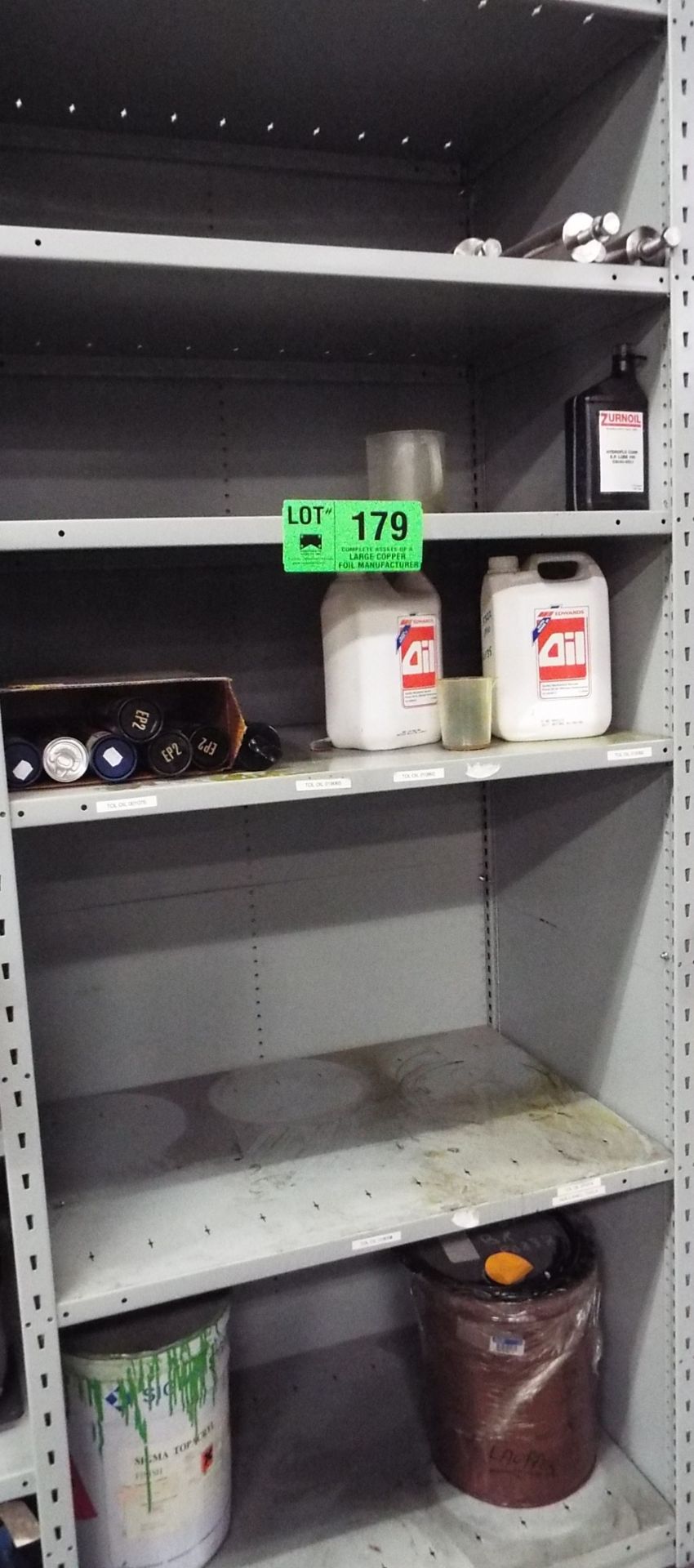 LOT/ OILS AND LUBRICANTS