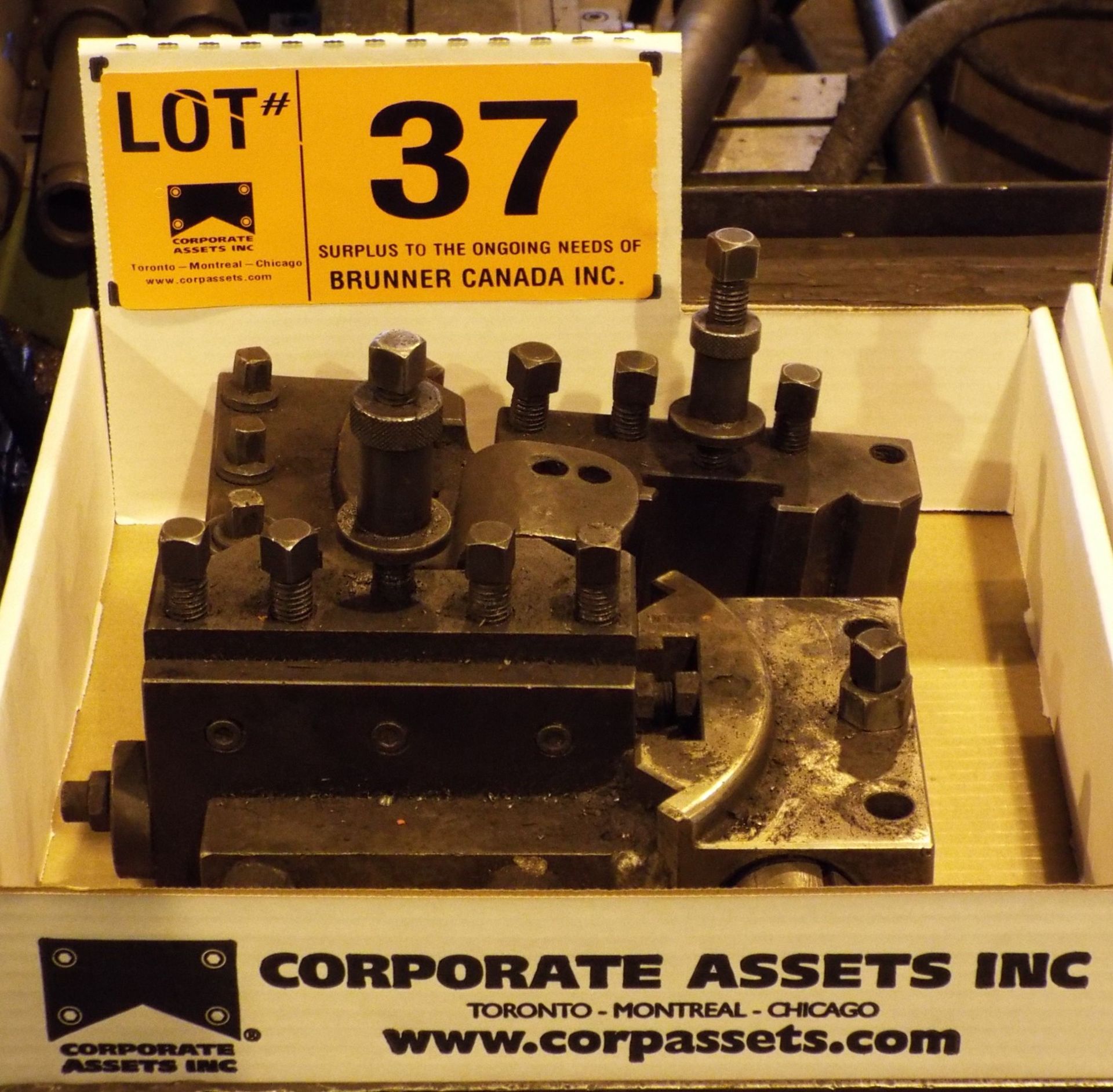 LOT/ LATHE TOOL HOLDERS