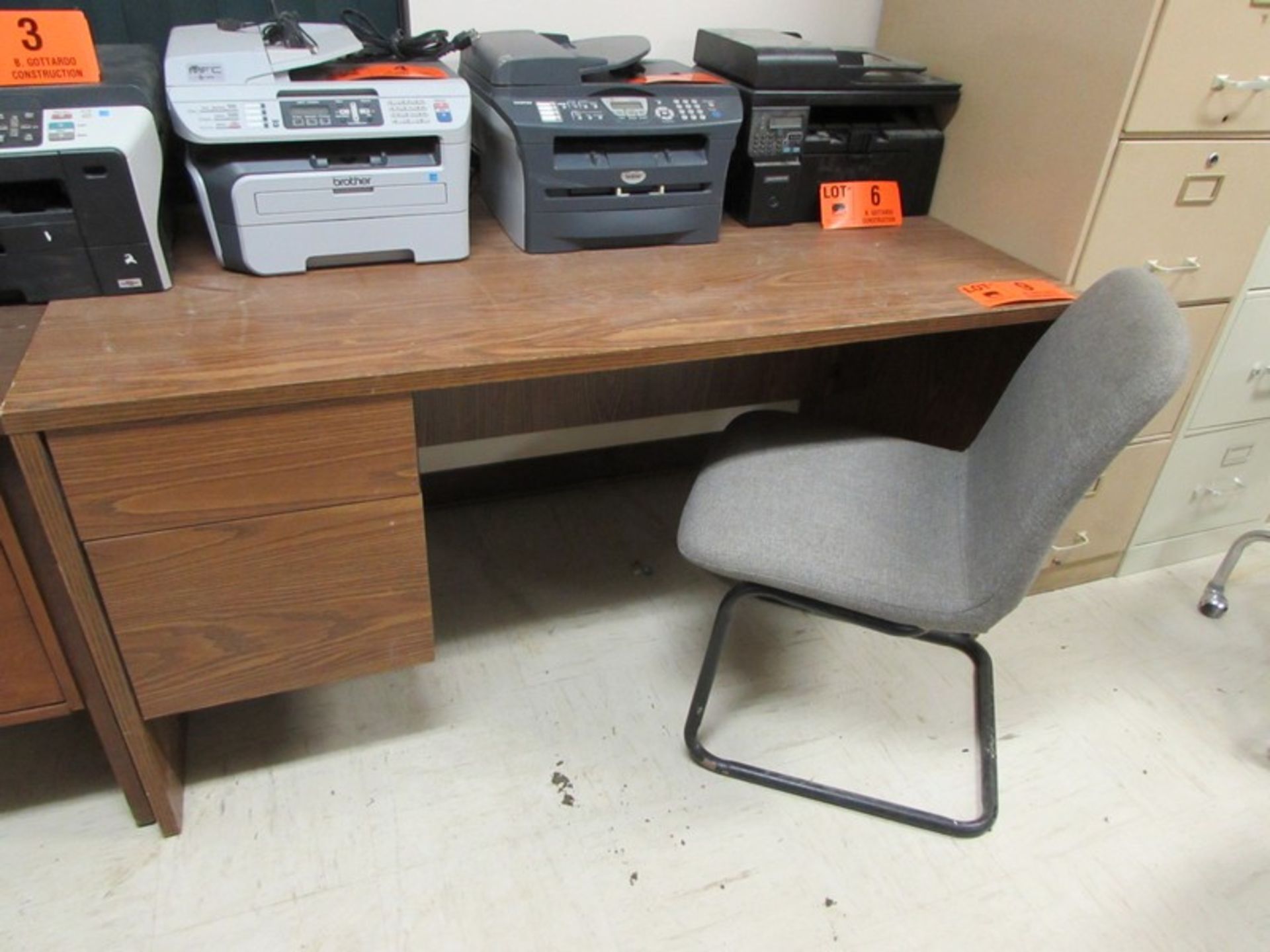 SINGLE PEDESTAL DESK WITH GREY FABRIC SLED CHAIR