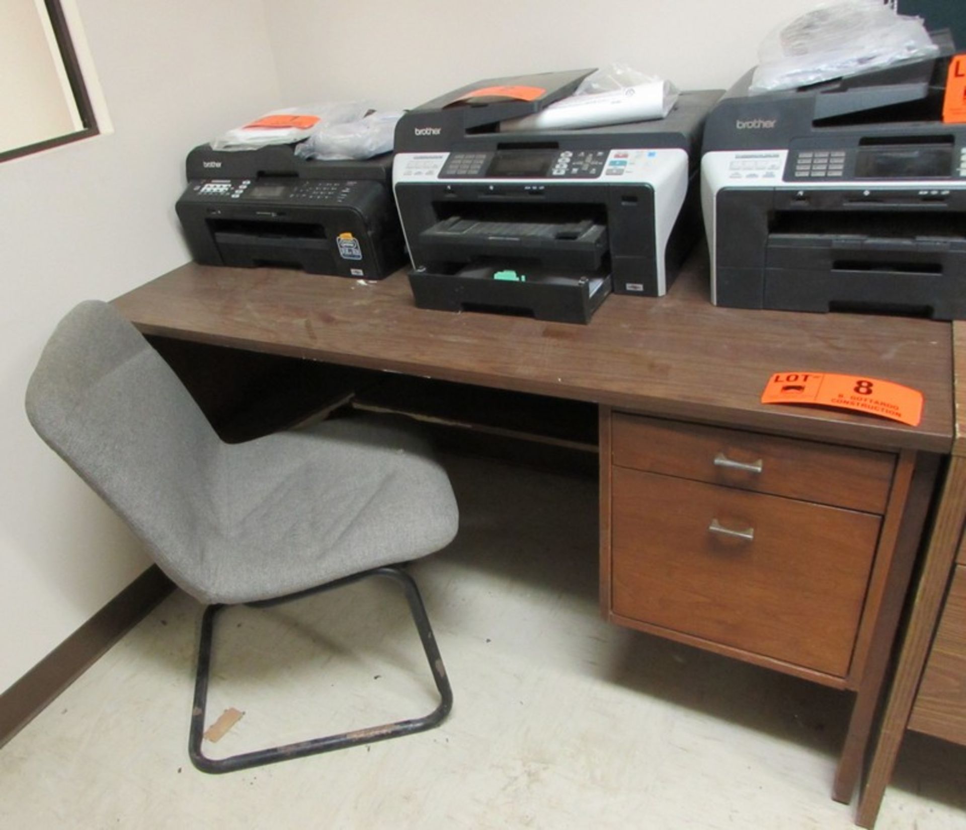 SINGLE PEDESTAL DESK WITH GREY FABRIC SLED CHAIR